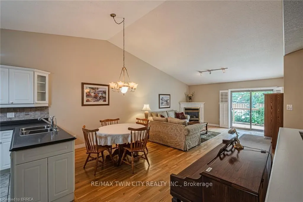 110 Somerset Road, #9