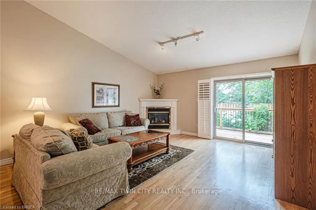 110 Somerset Road, #9