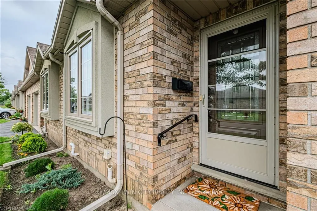 110 Somerset Road, #9