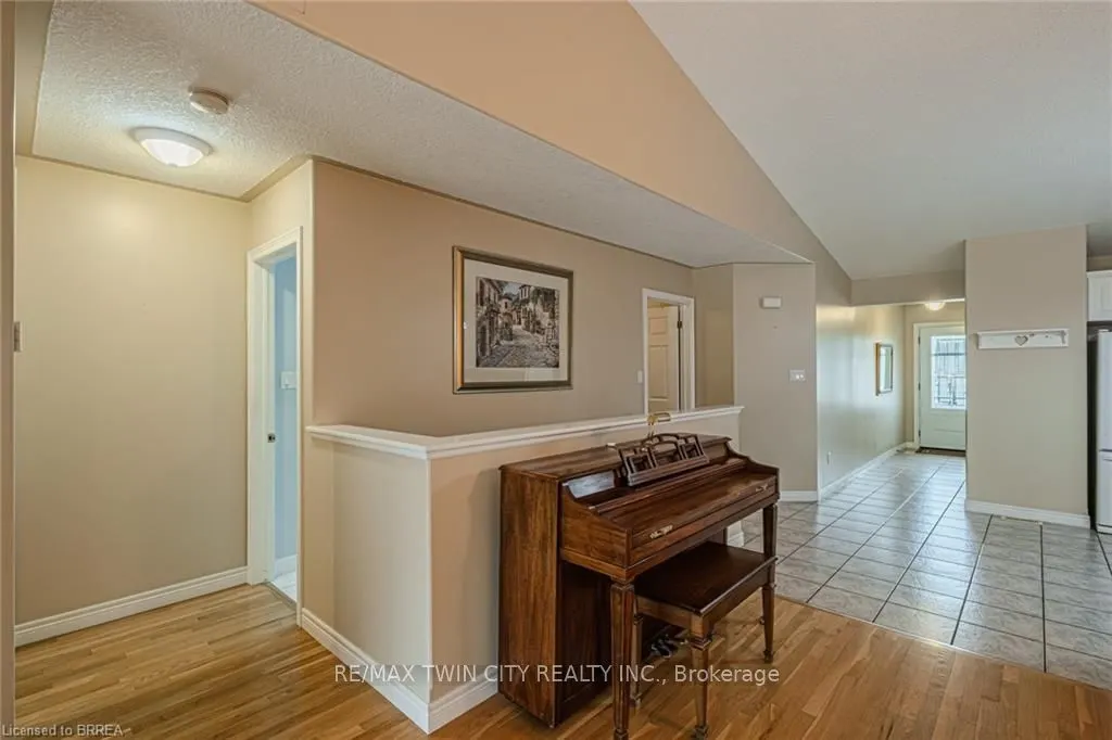110 Somerset Road, #9