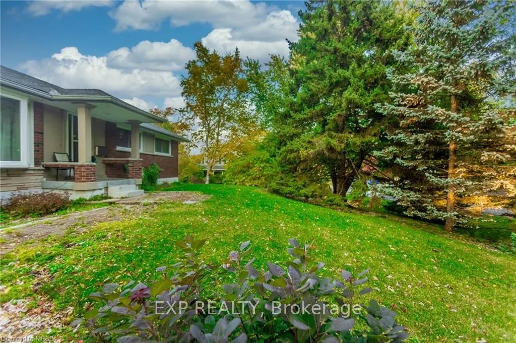 376 Philip Place