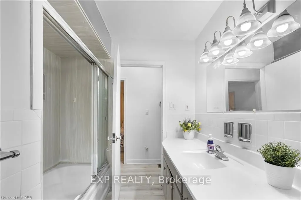 376 Philip Place