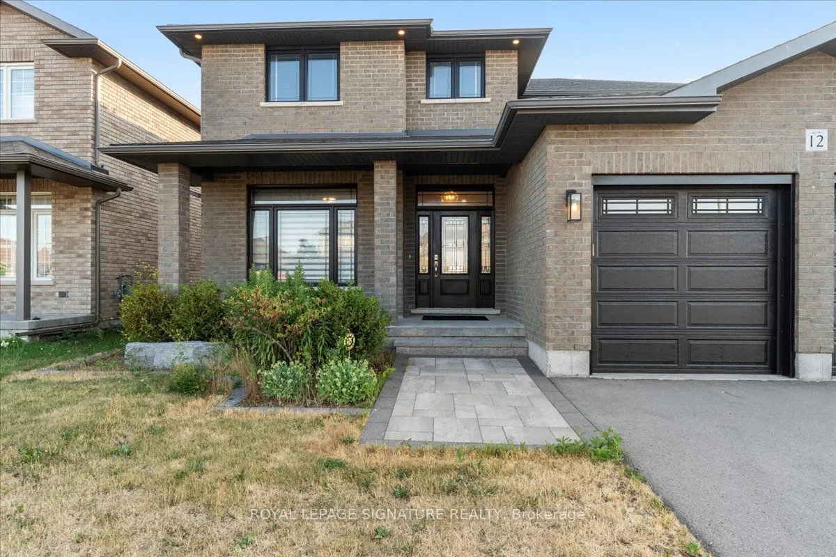12 Hummingbird Drive