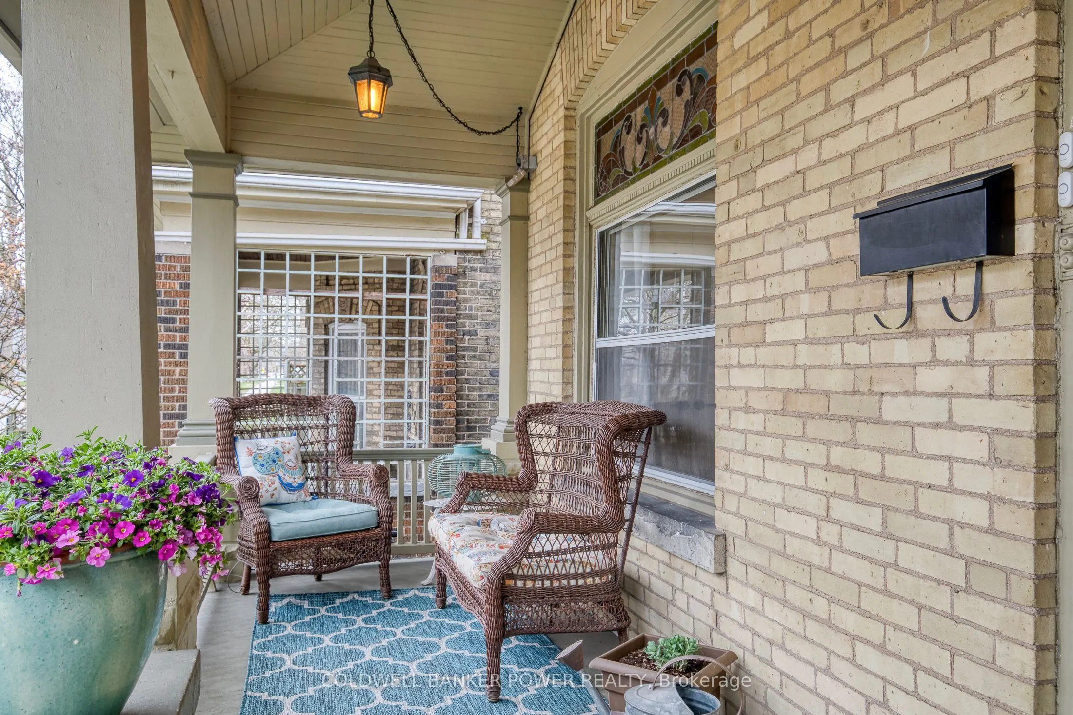 482 Princess Avenue