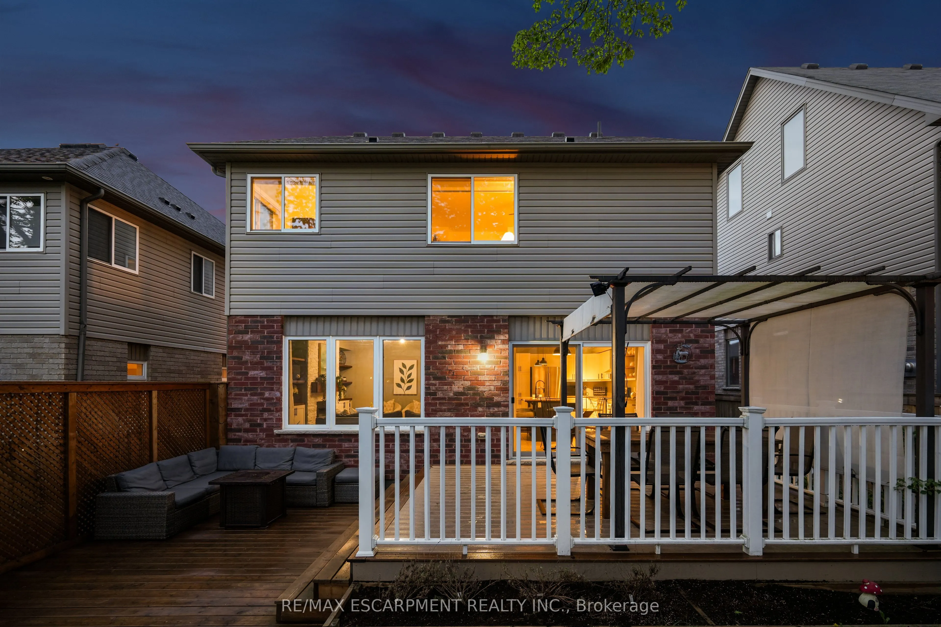 180 Coker Crescent