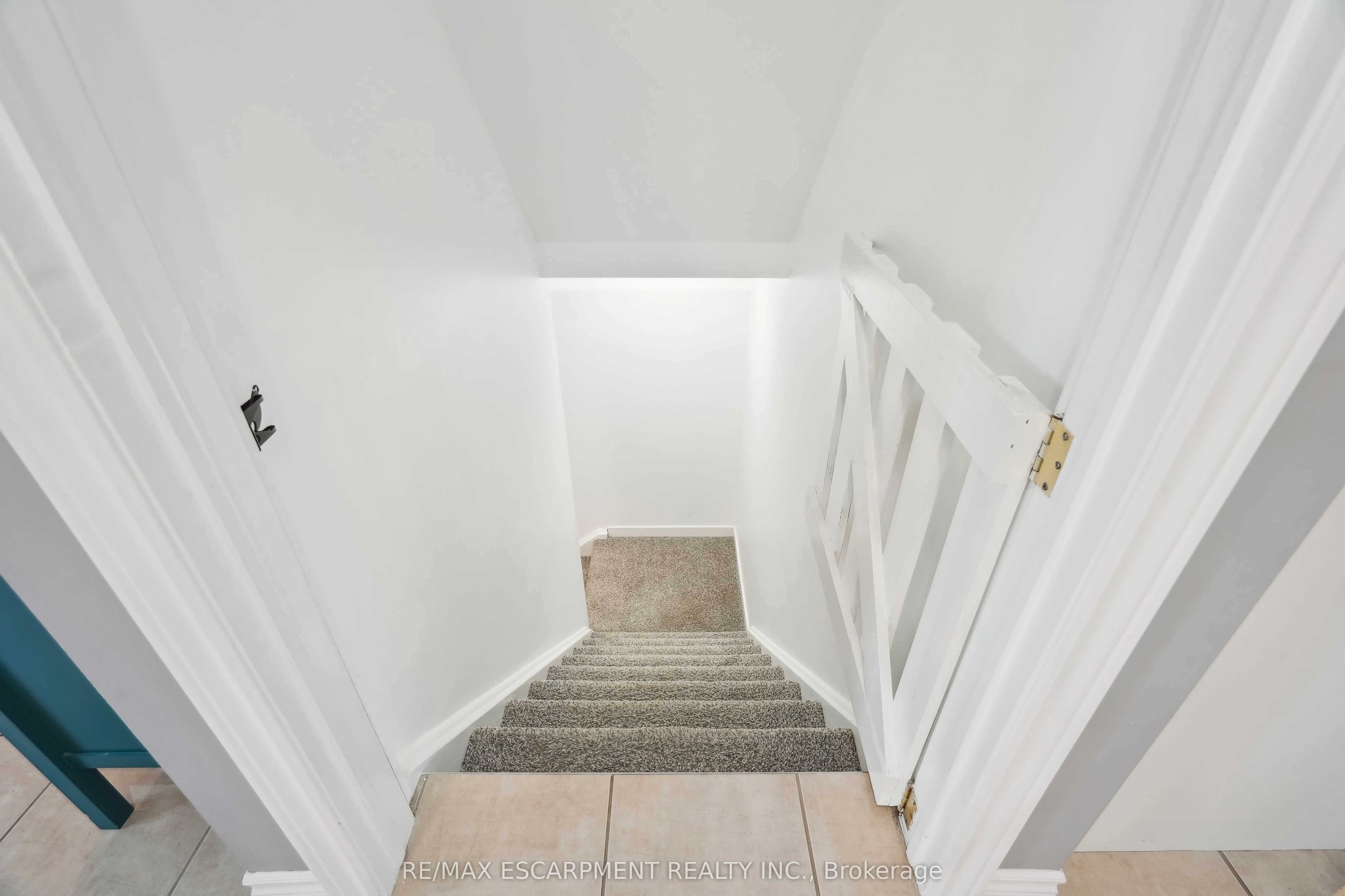 180 Coker Crescent