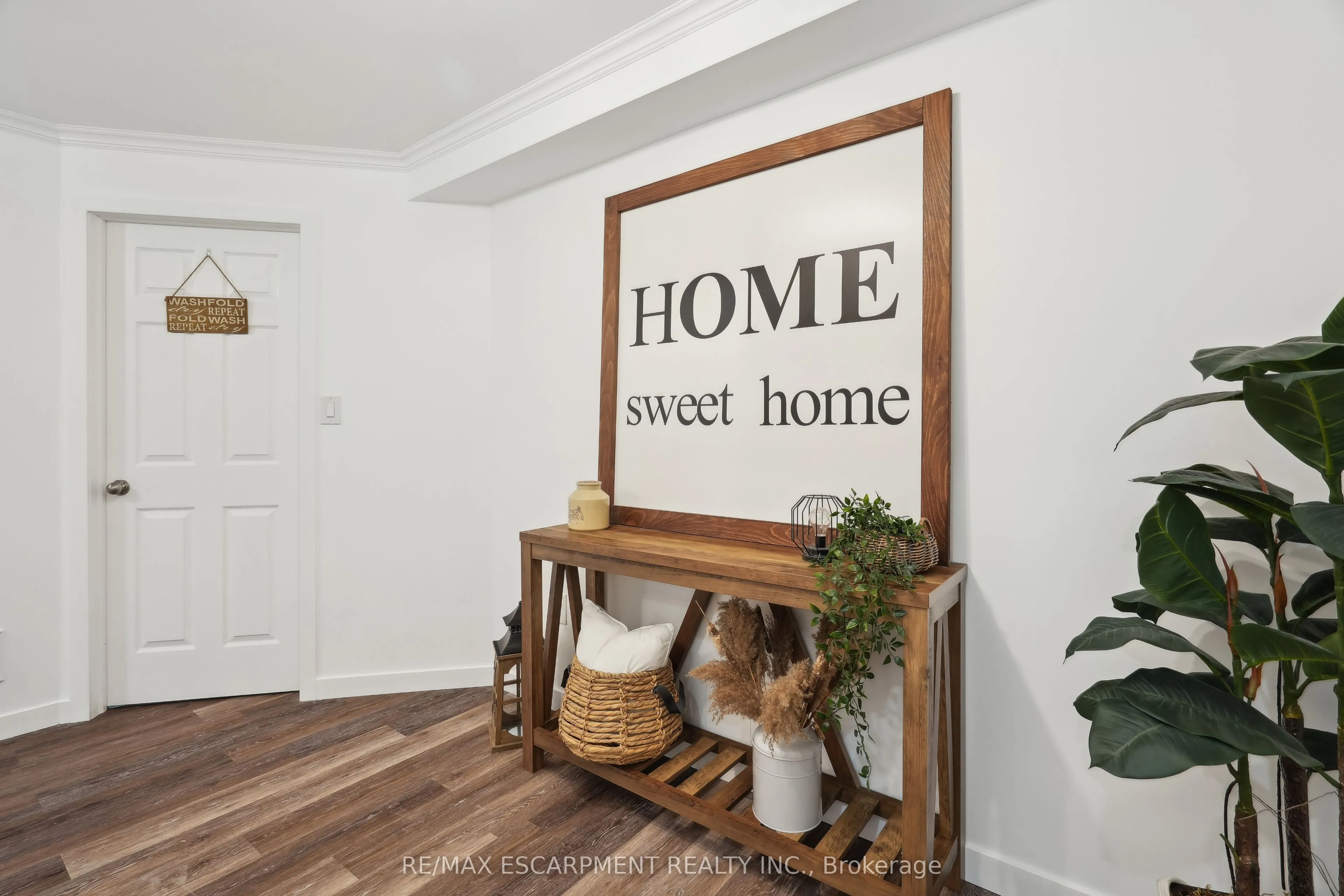 180 Coker Crescent
