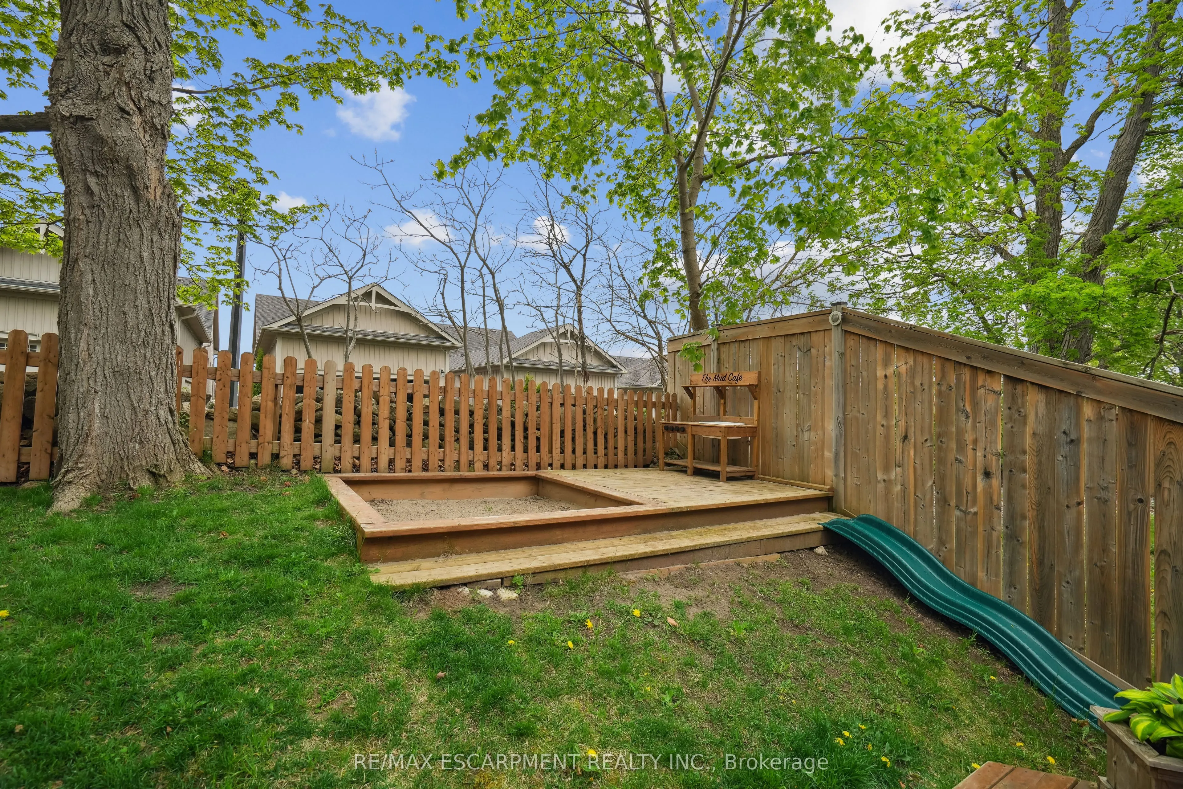 180 Coker Crescent