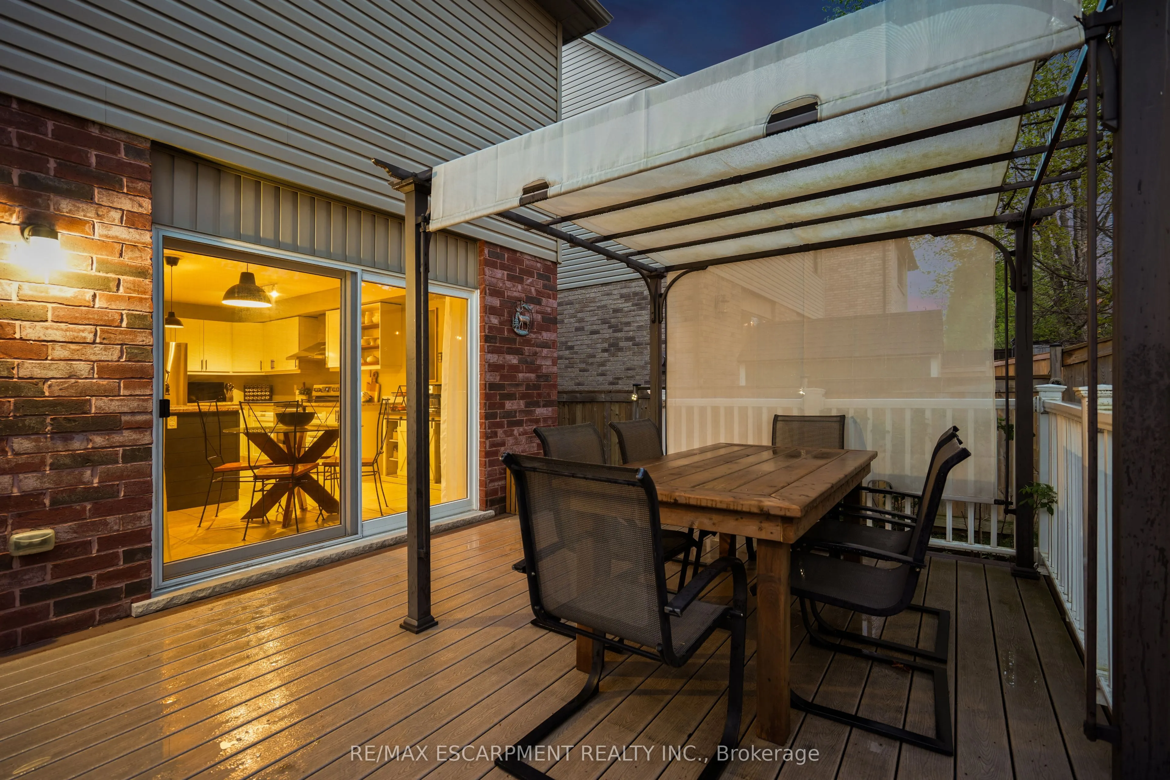 180 Coker Crescent