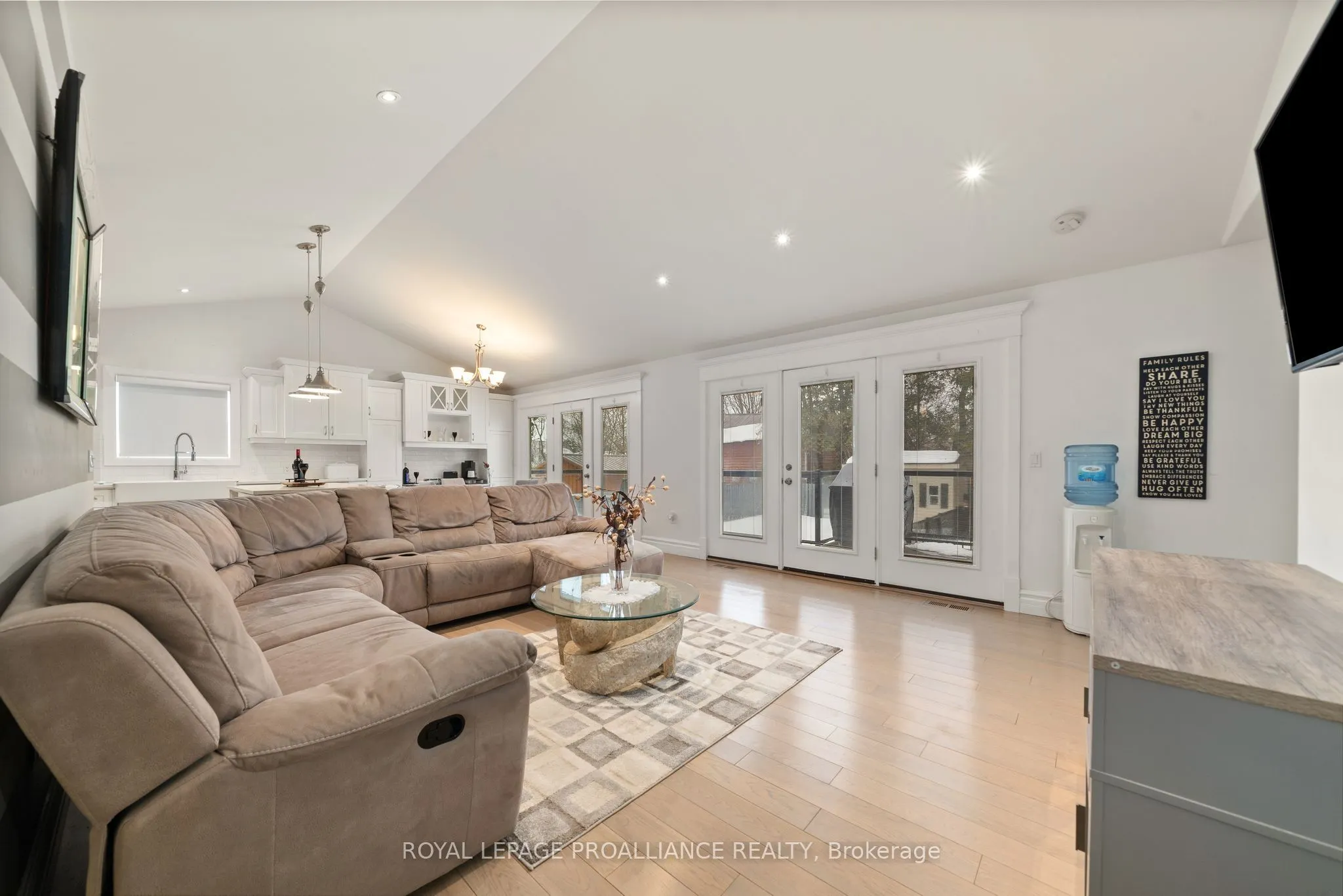 354 ST JOSEPH Street