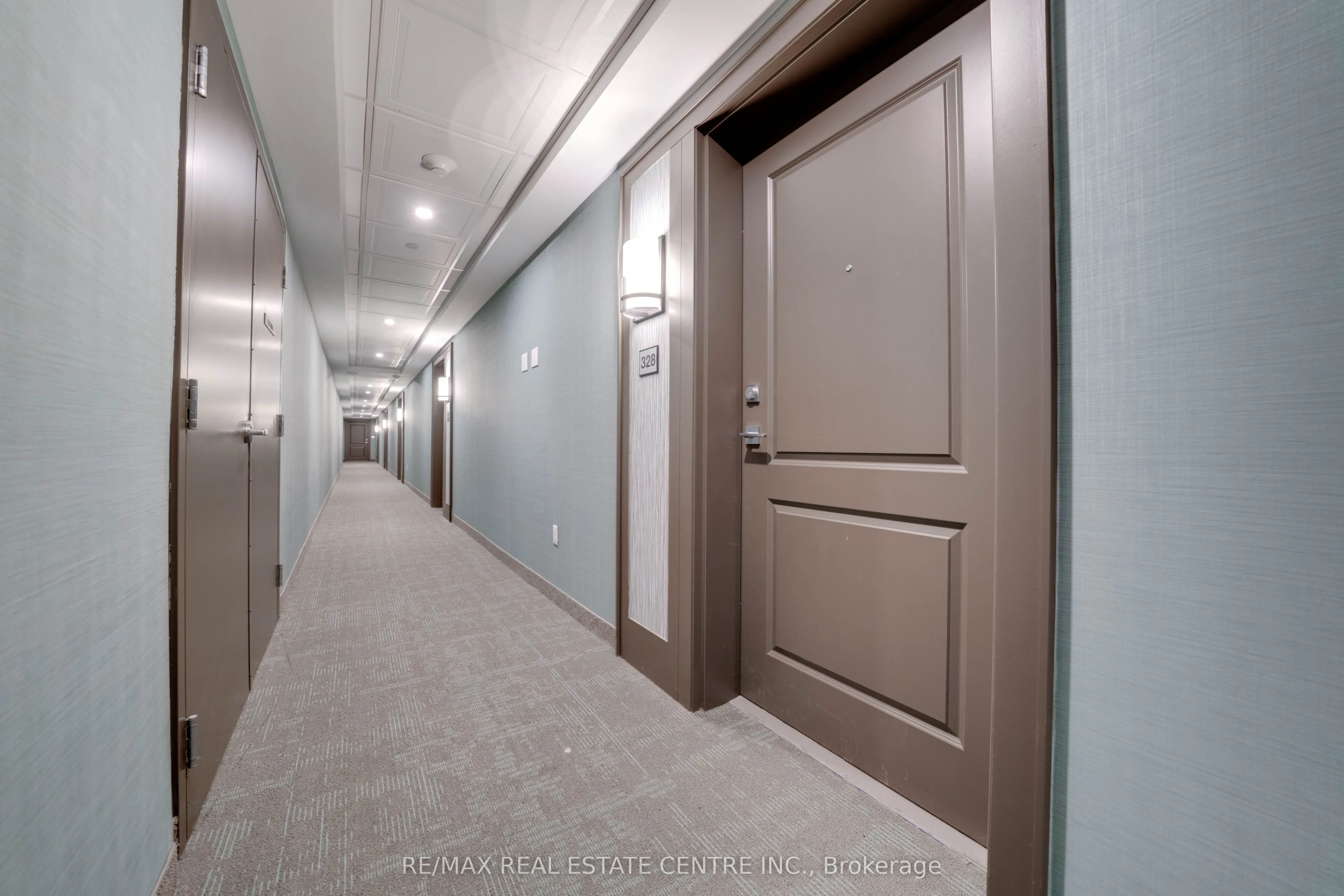 470 Dundas Street E, #328