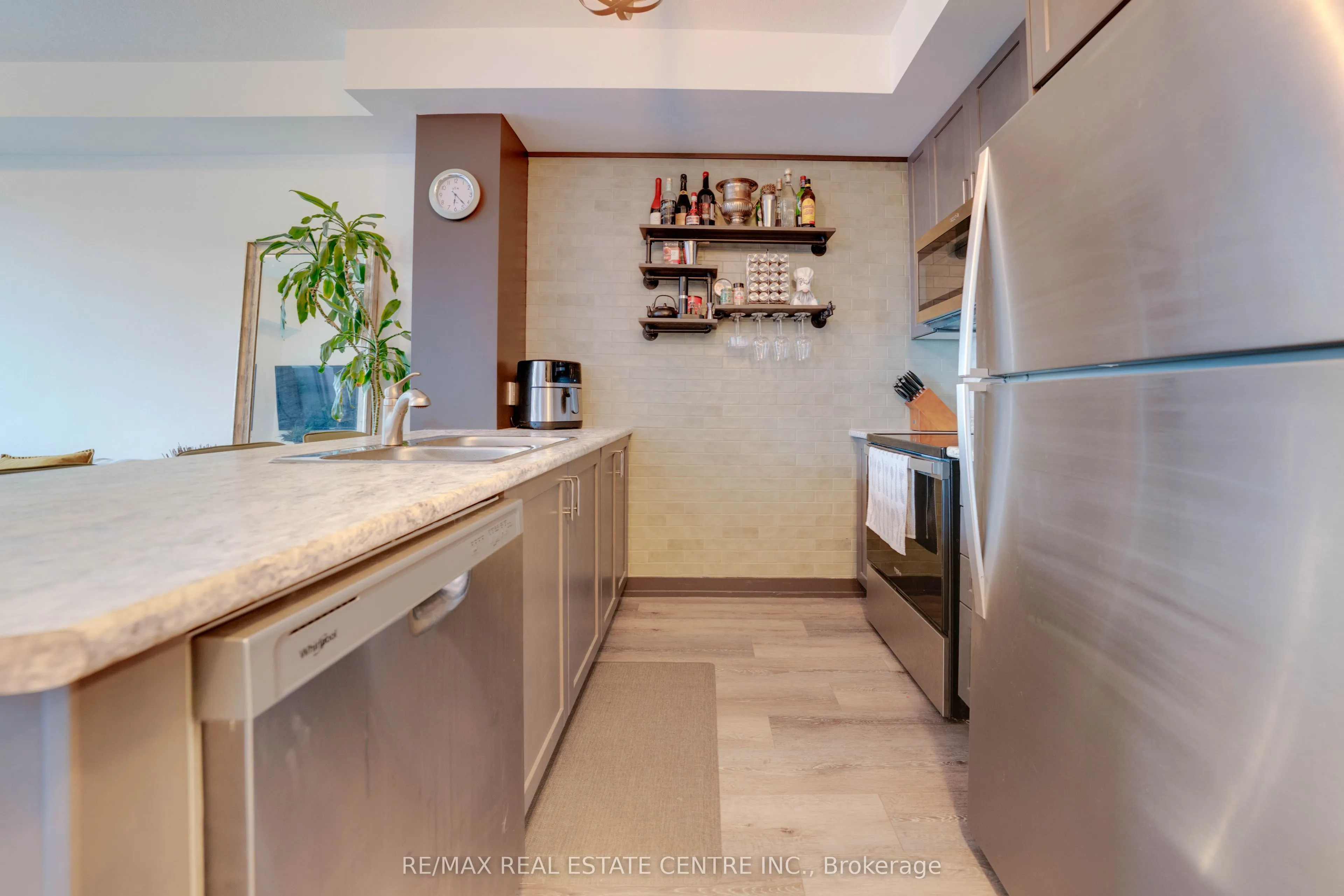 470 Dundas Street E, #328