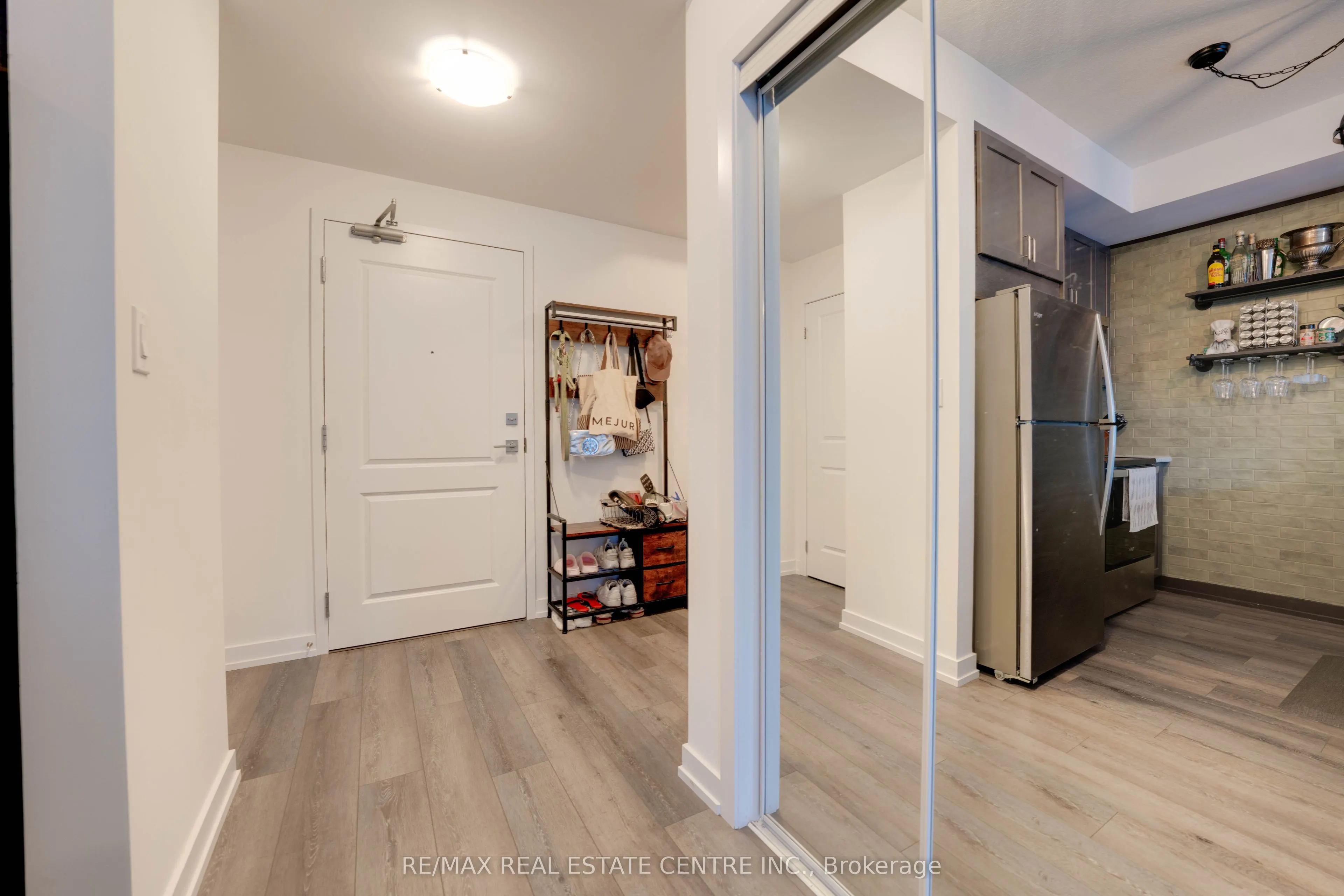 470 Dundas Street E, #328