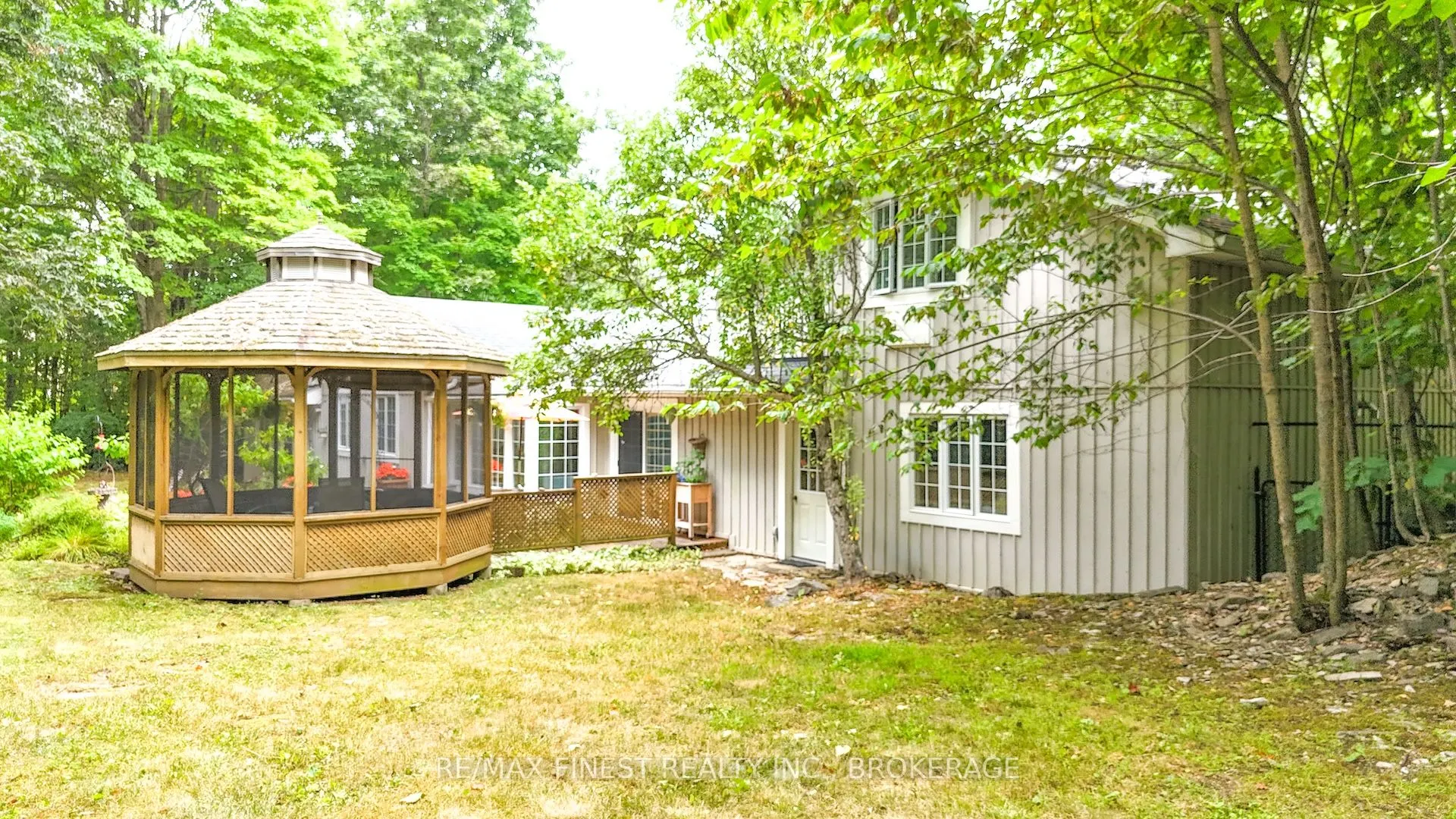 1371 Middle Road