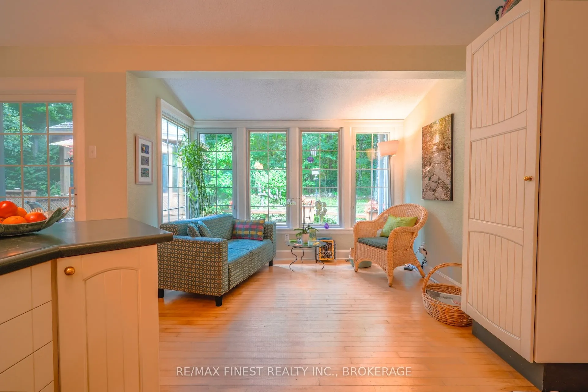 1371 Middle Road