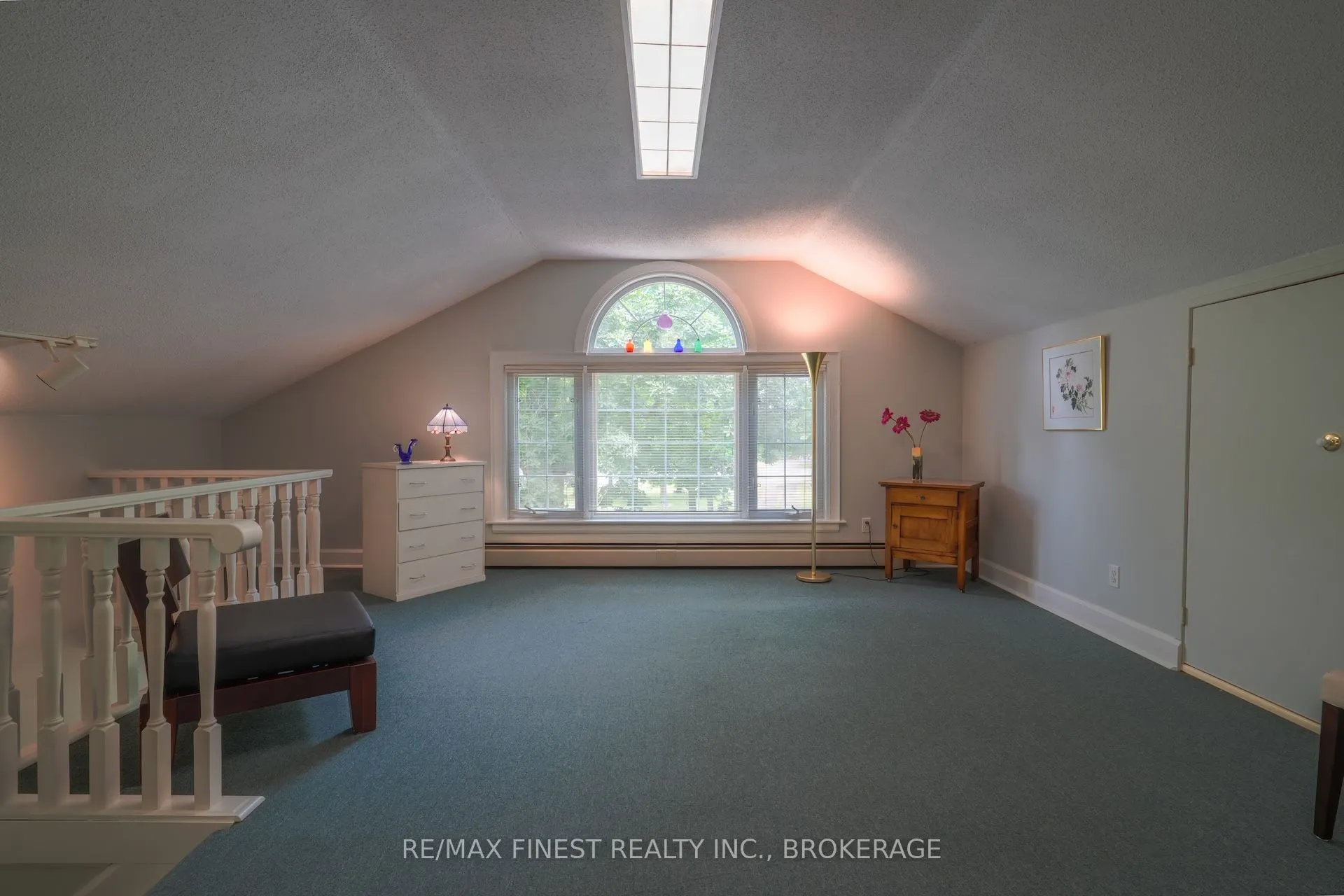 1371 Middle Road