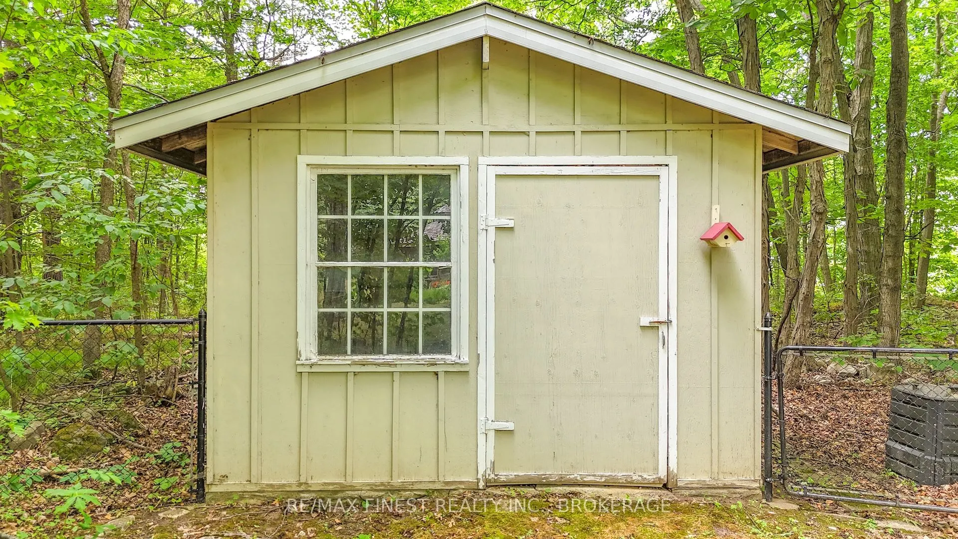 1371 Middle Road