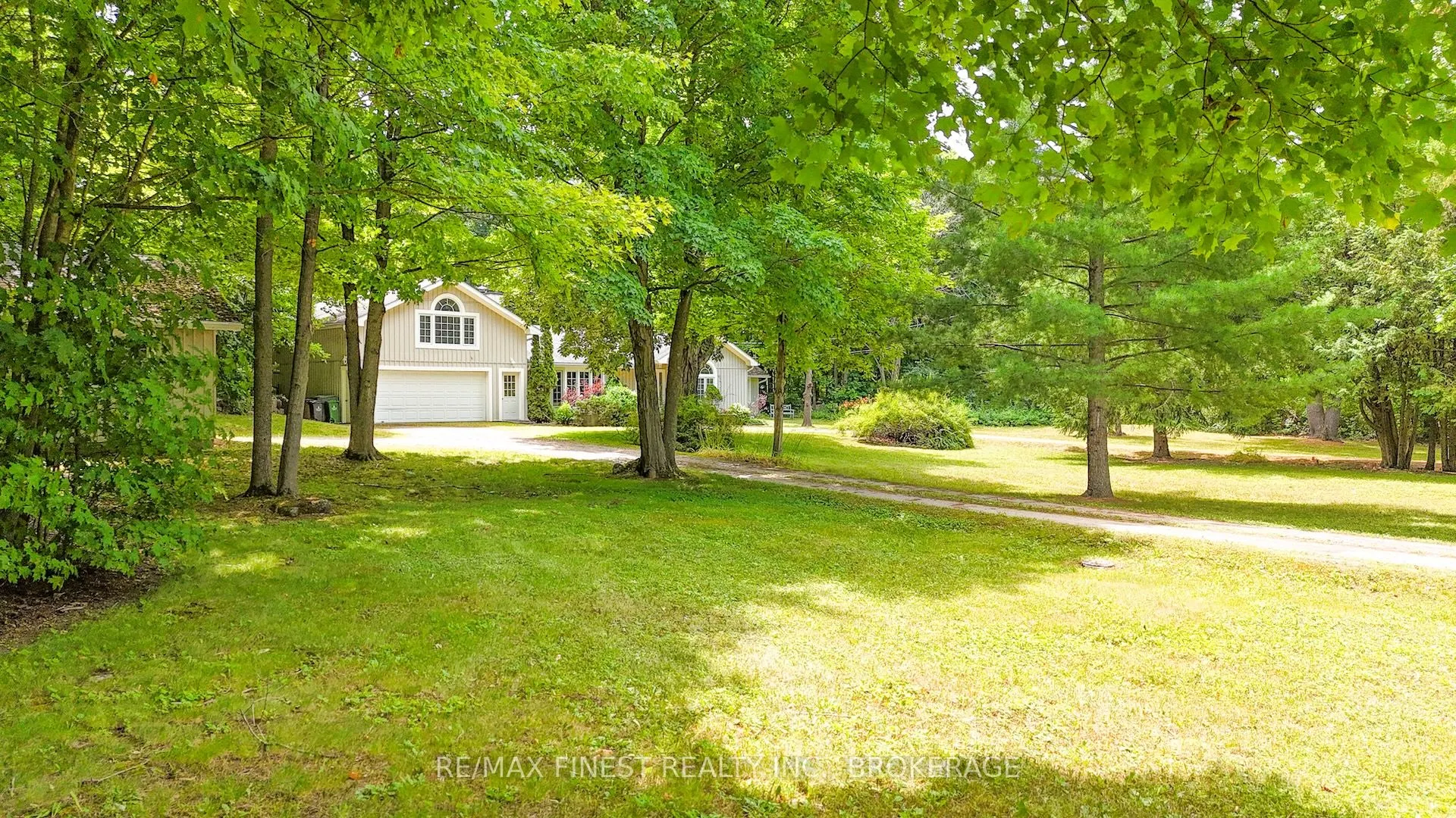 1371 Middle Road