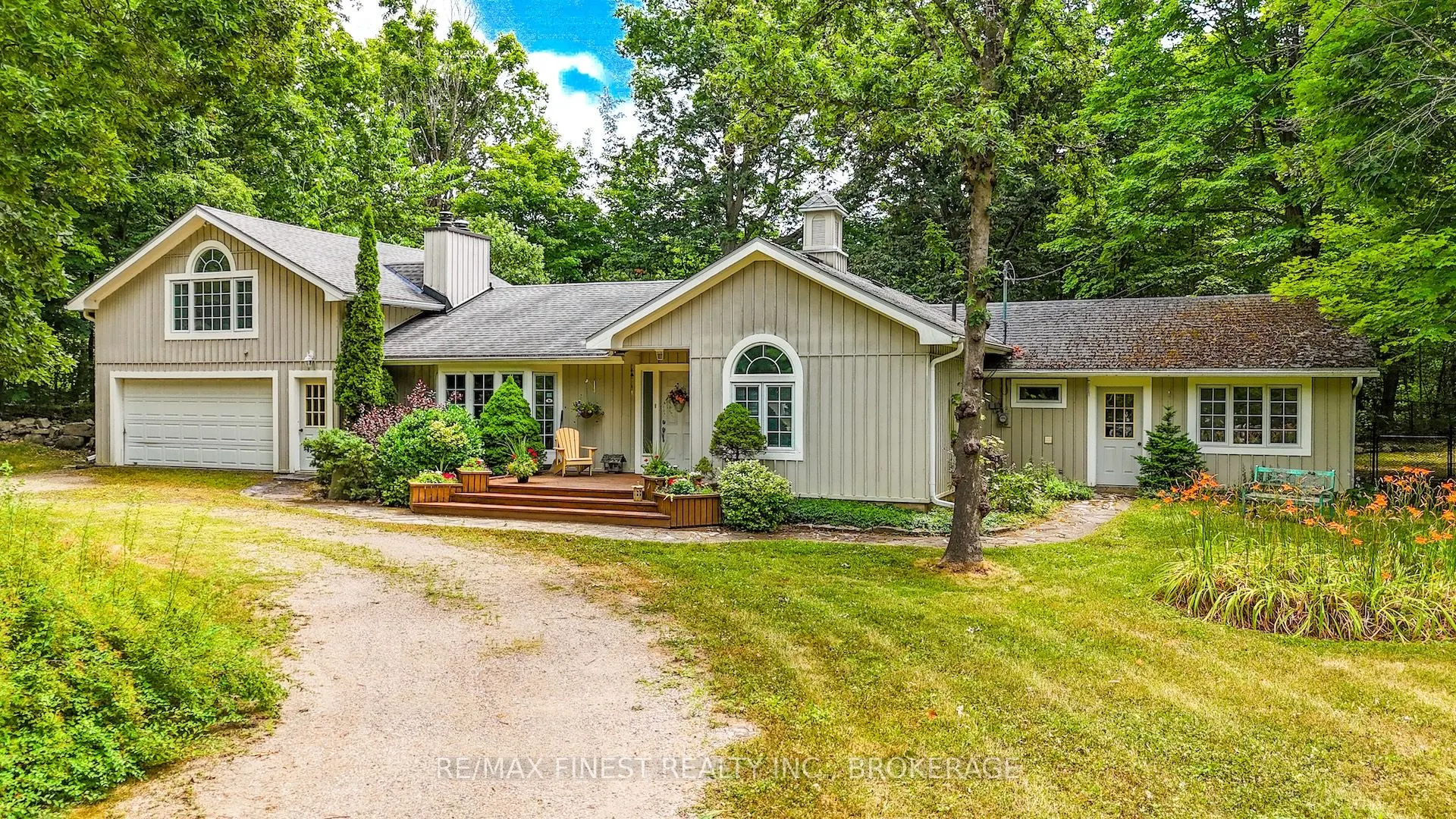 1371 Middle Road