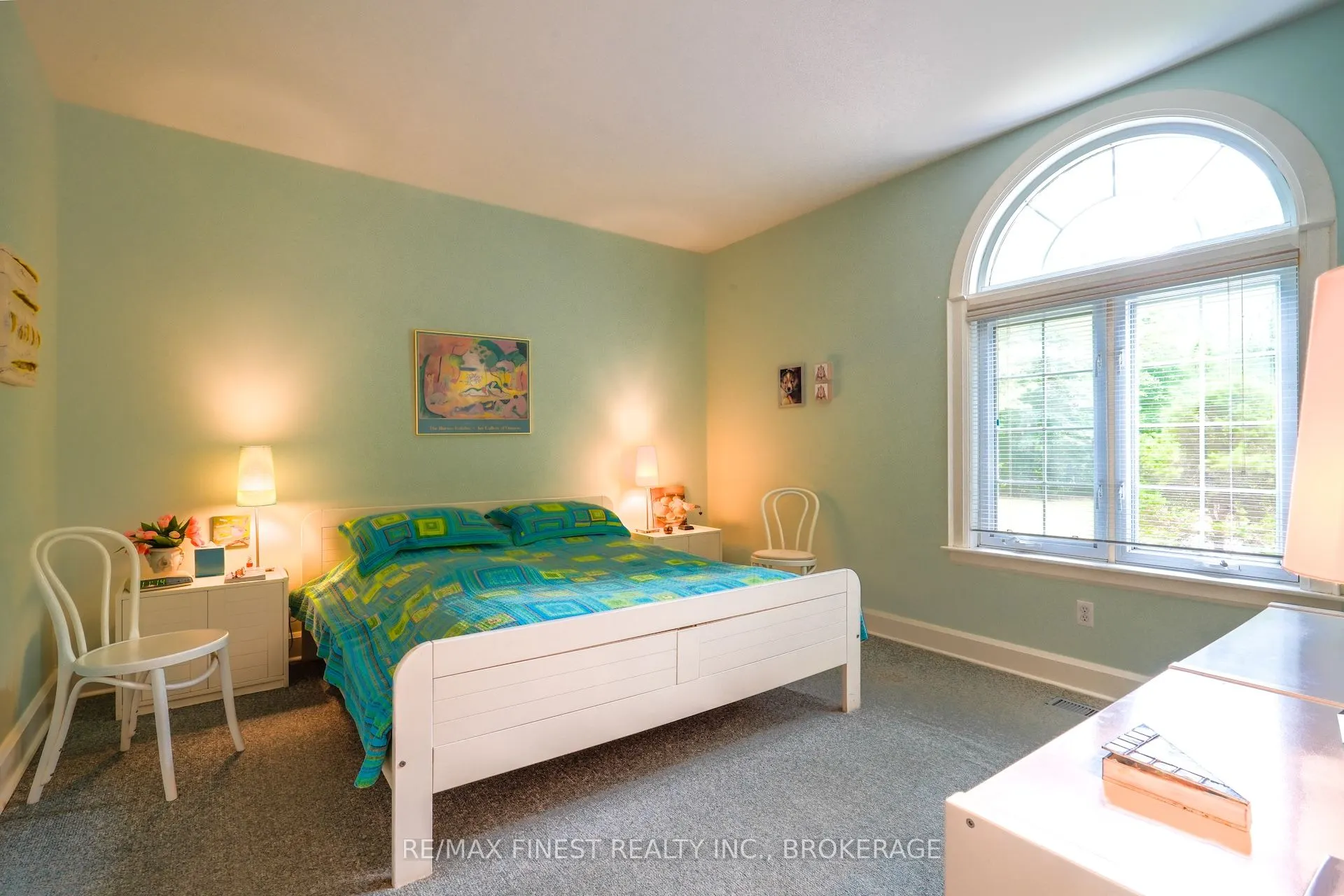 1371 Middle Road