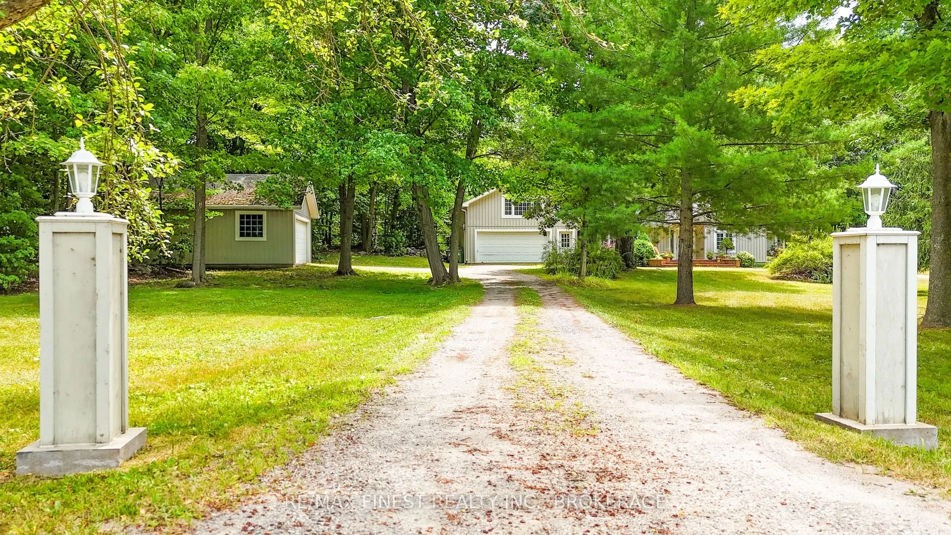 1371 Middle Road