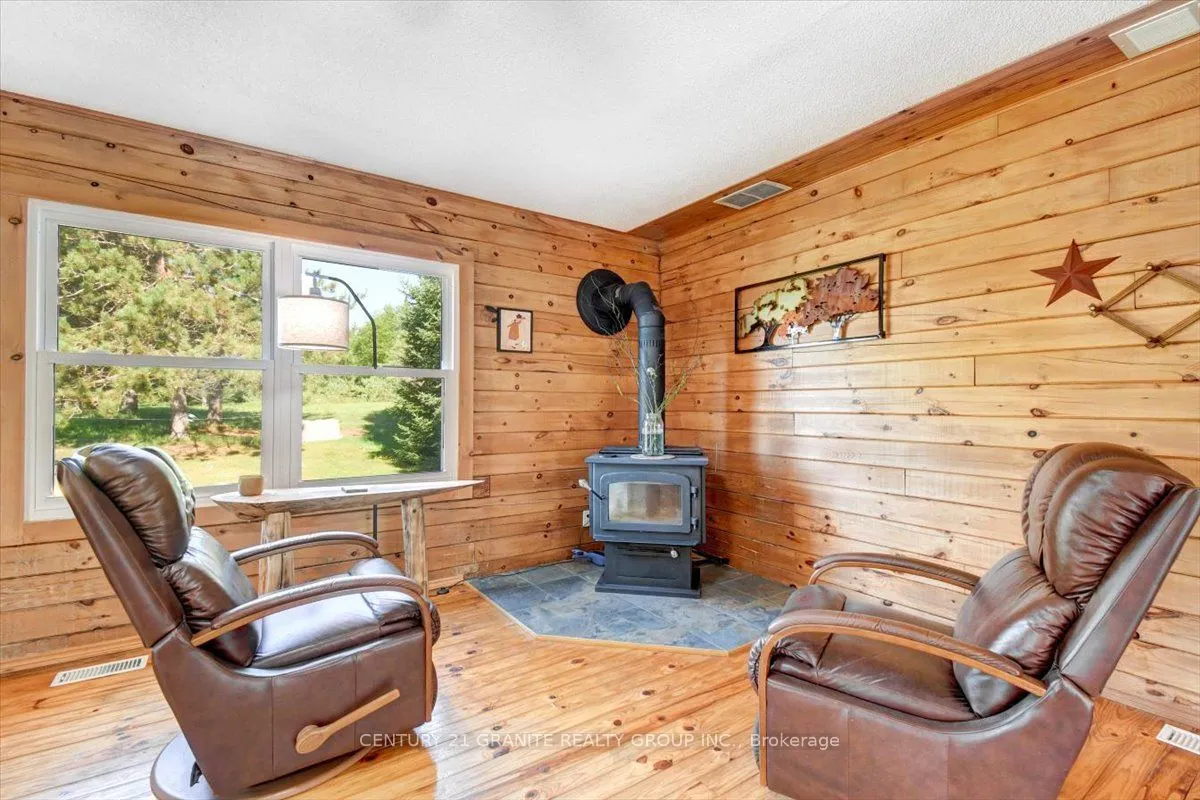 842 Upper Turriff Road