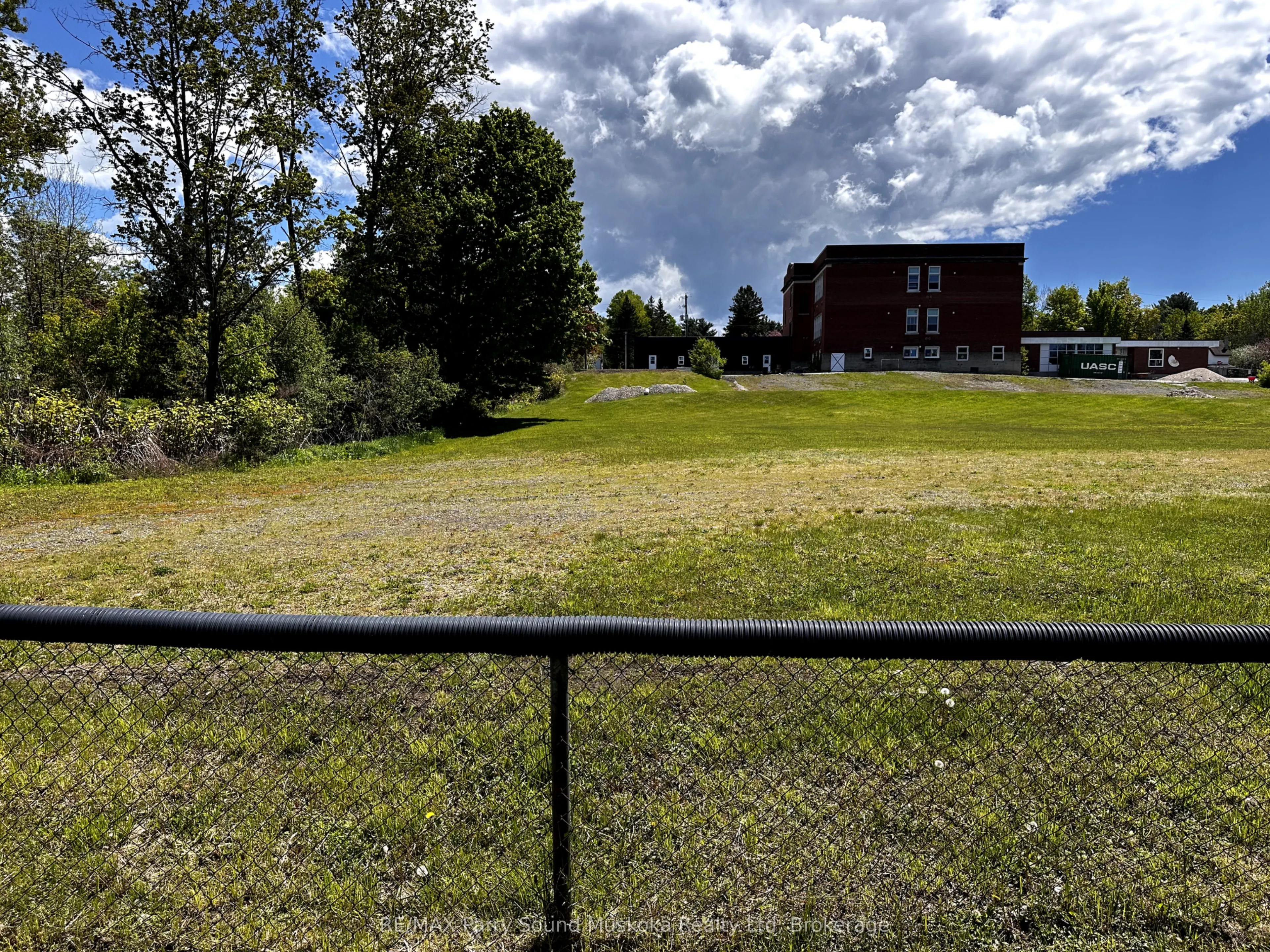 Lot 32 Beaver Street