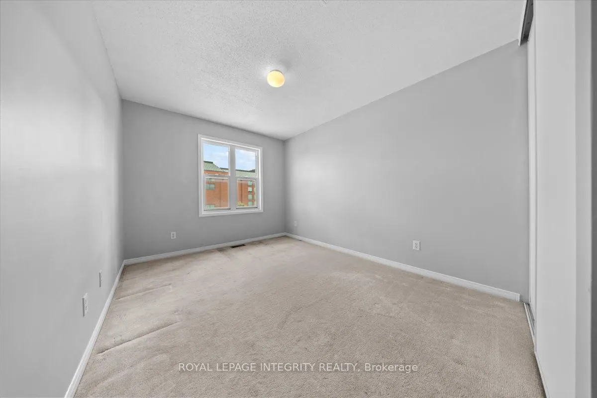 209 Arcola Private