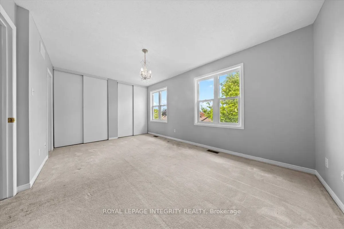 209 Arcola Private