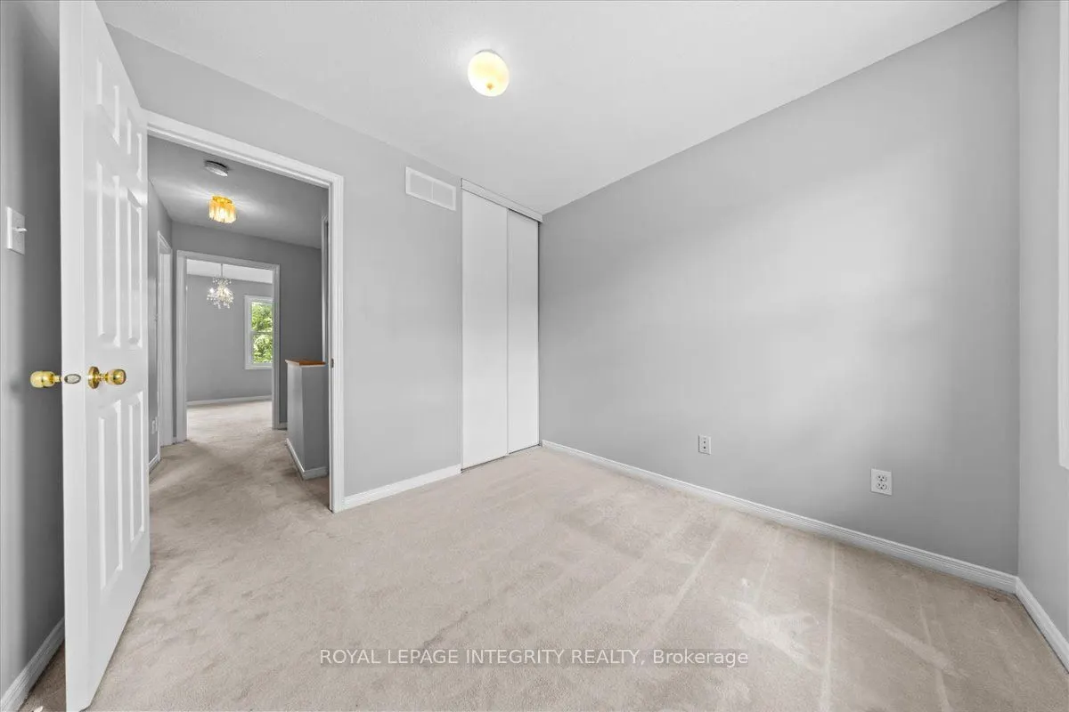 209 Arcola Private