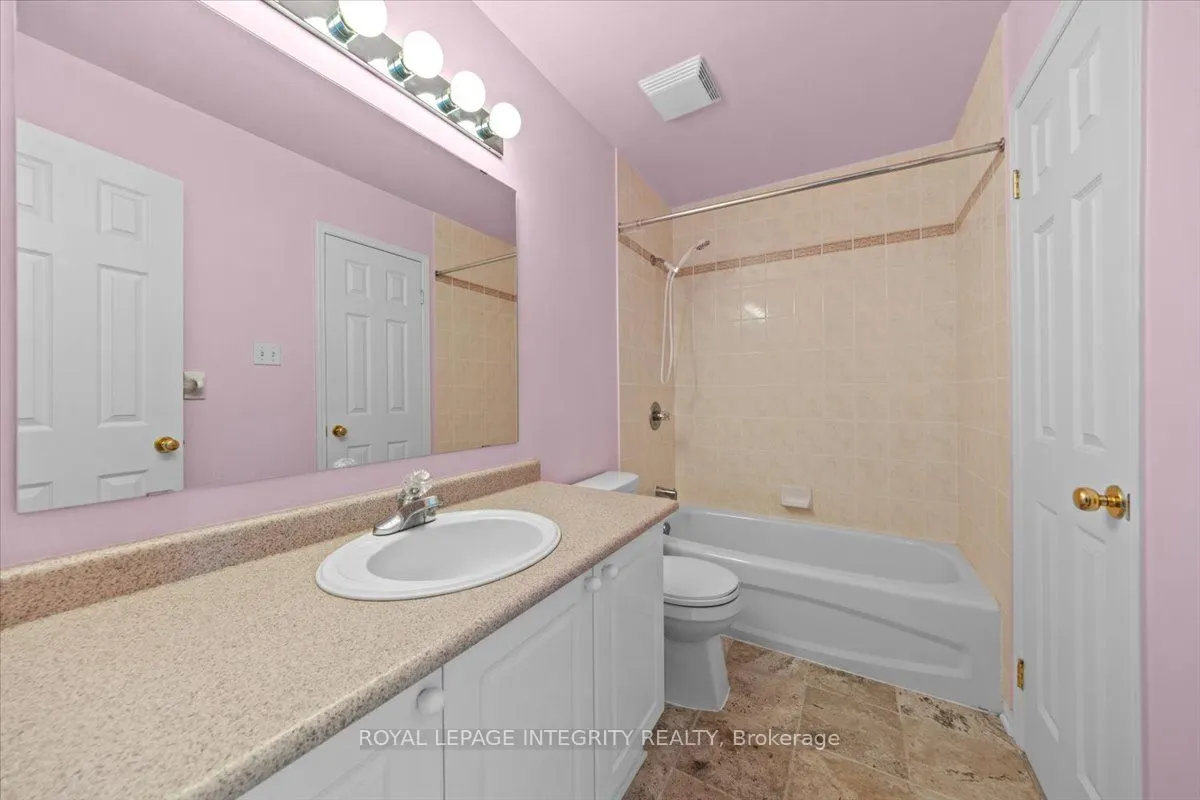 209 Arcola Private