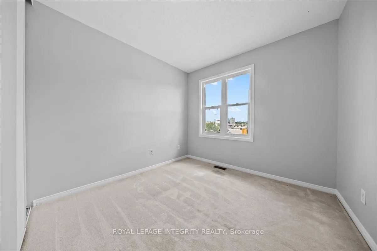 209 Arcola Private