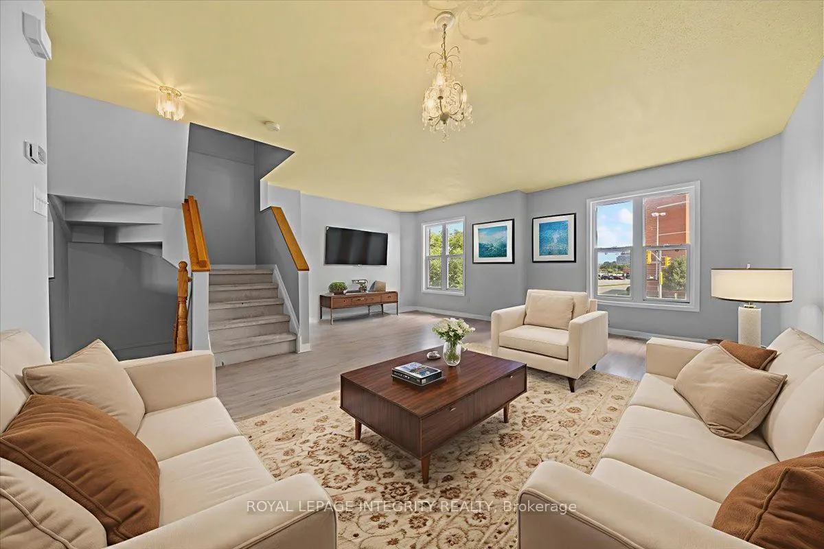 209 Arcola Private