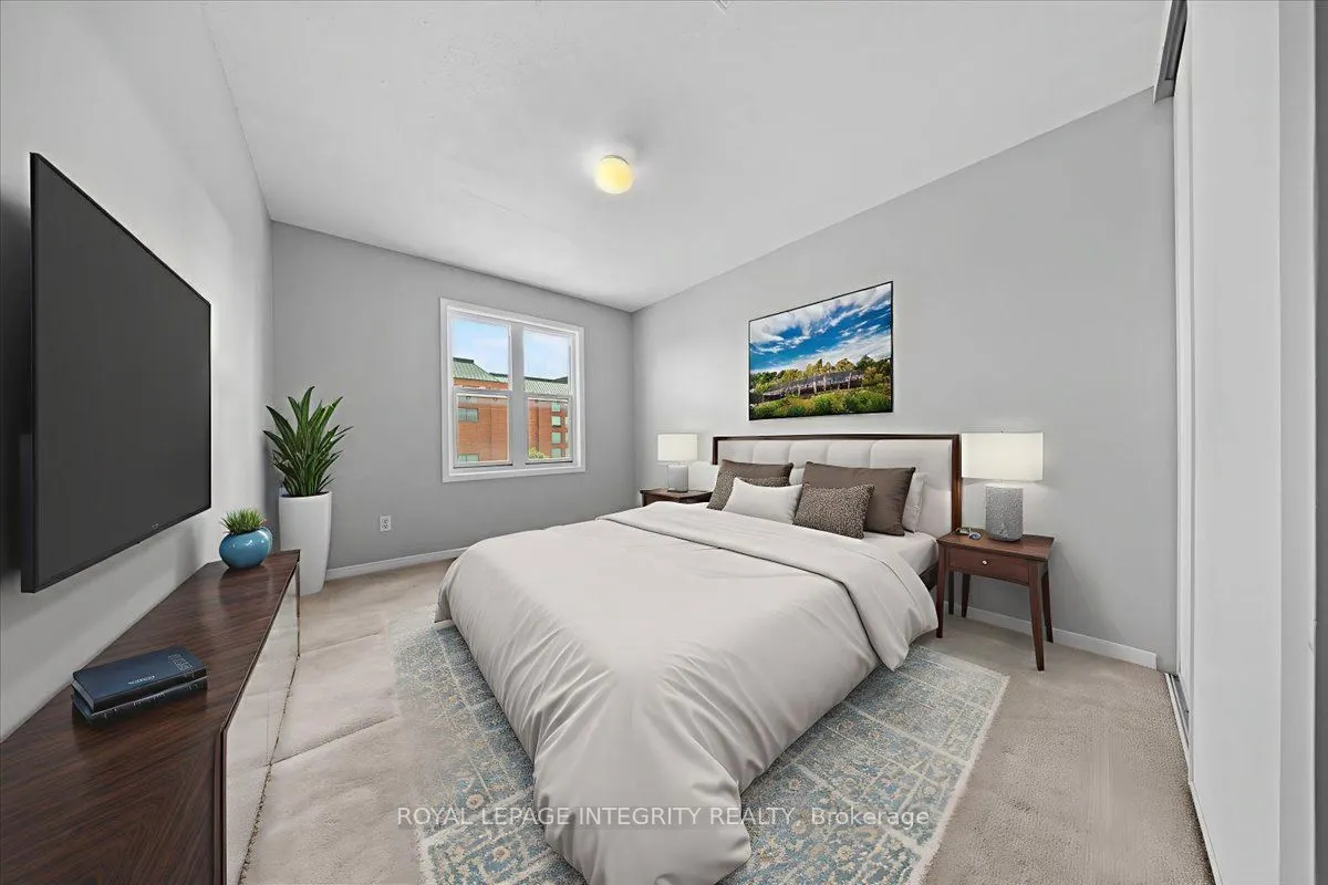 209 Arcola Private