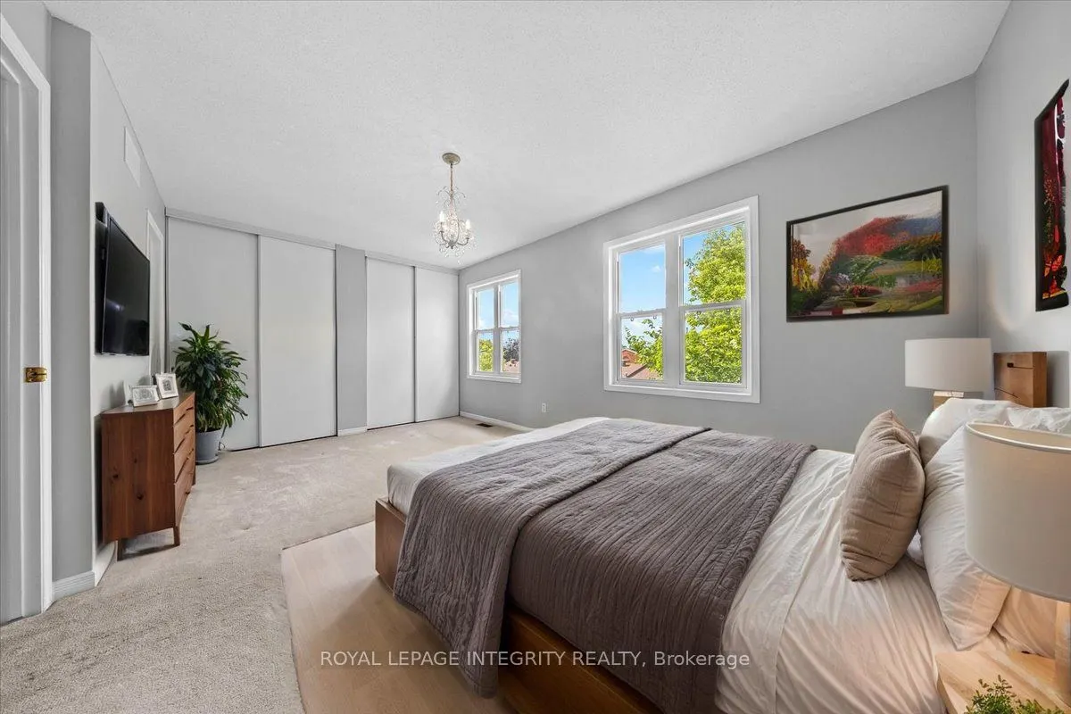 209 Arcola Private