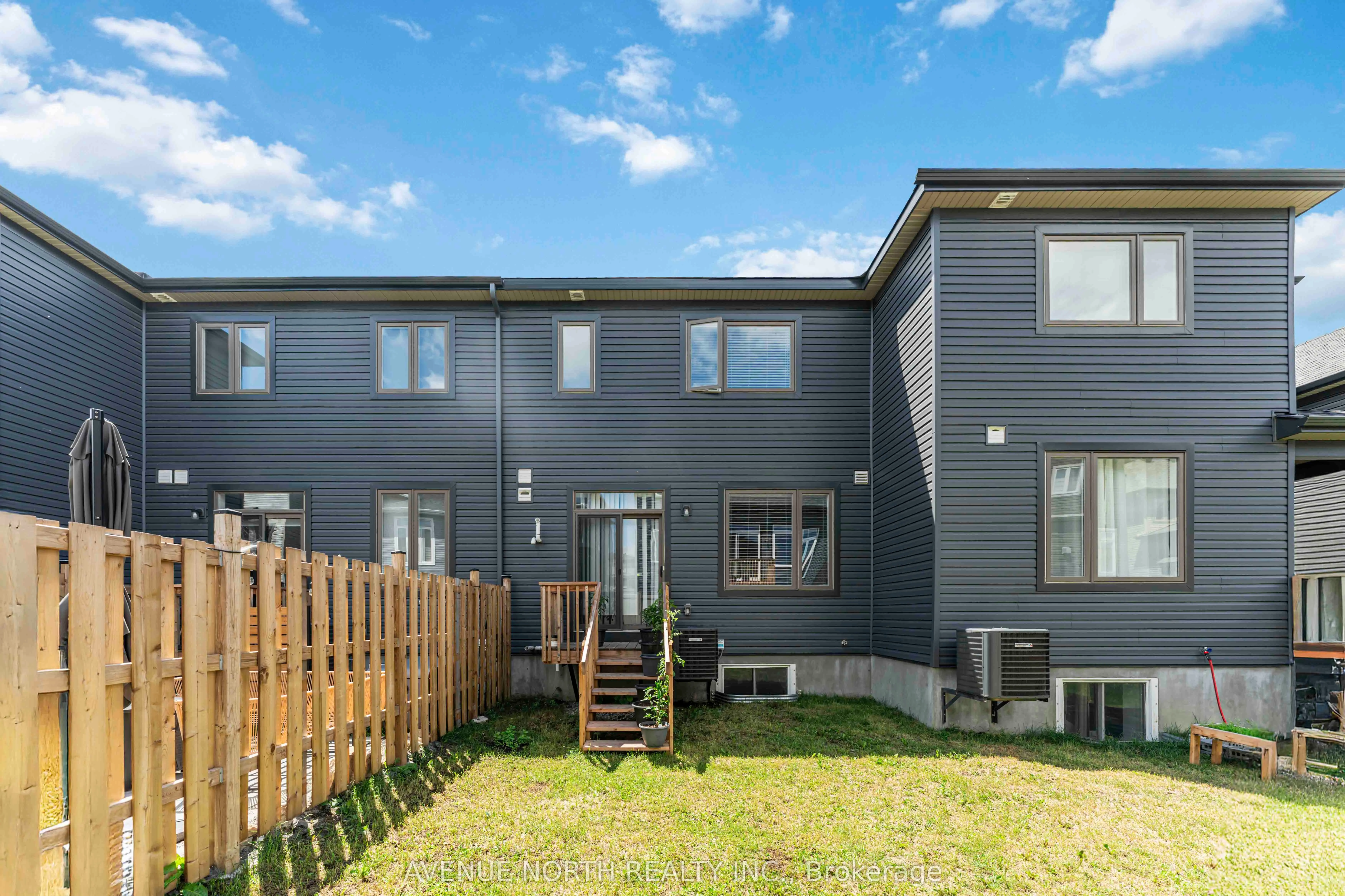 1018 KIJIK Crescent