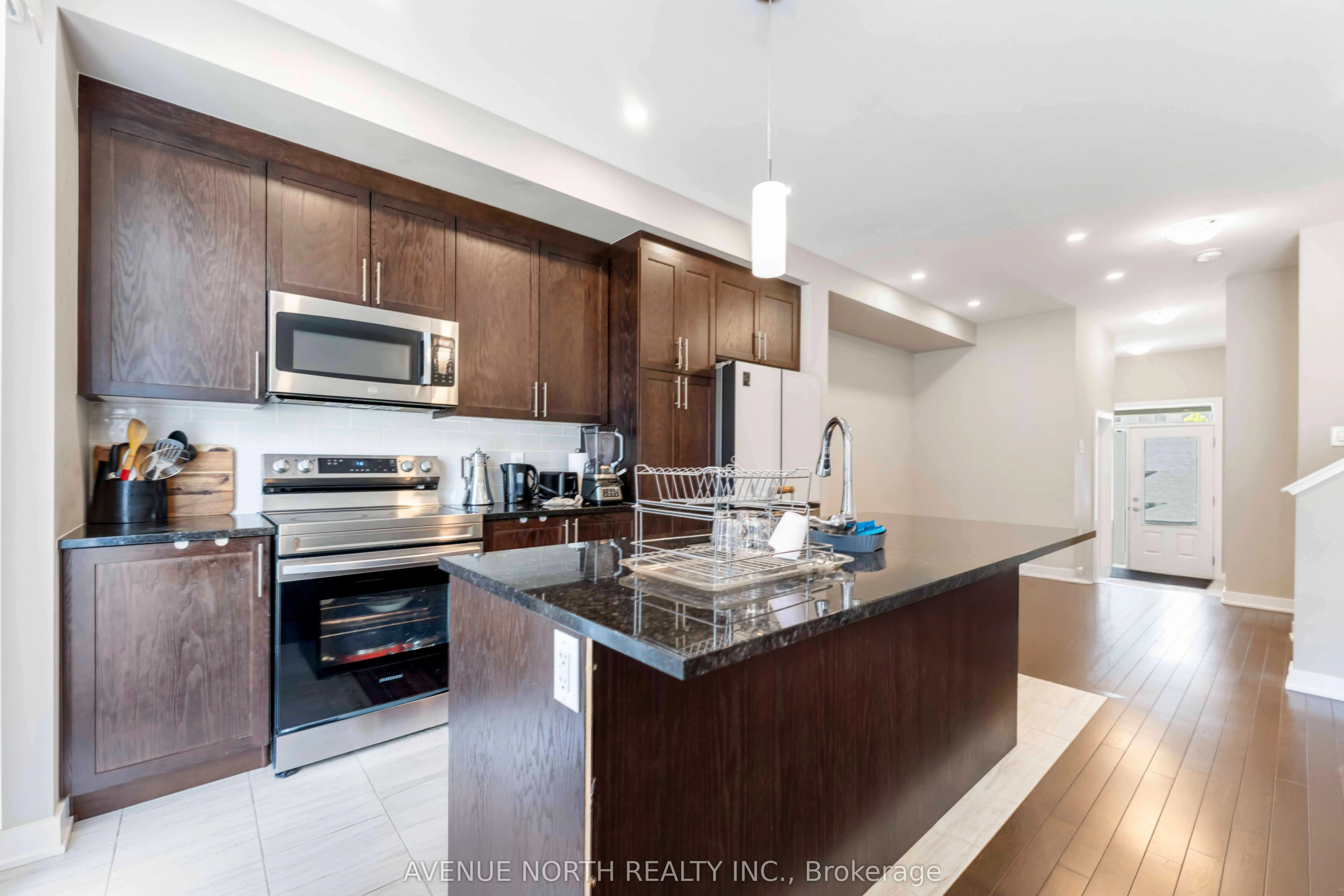 1018 KIJIK Crescent