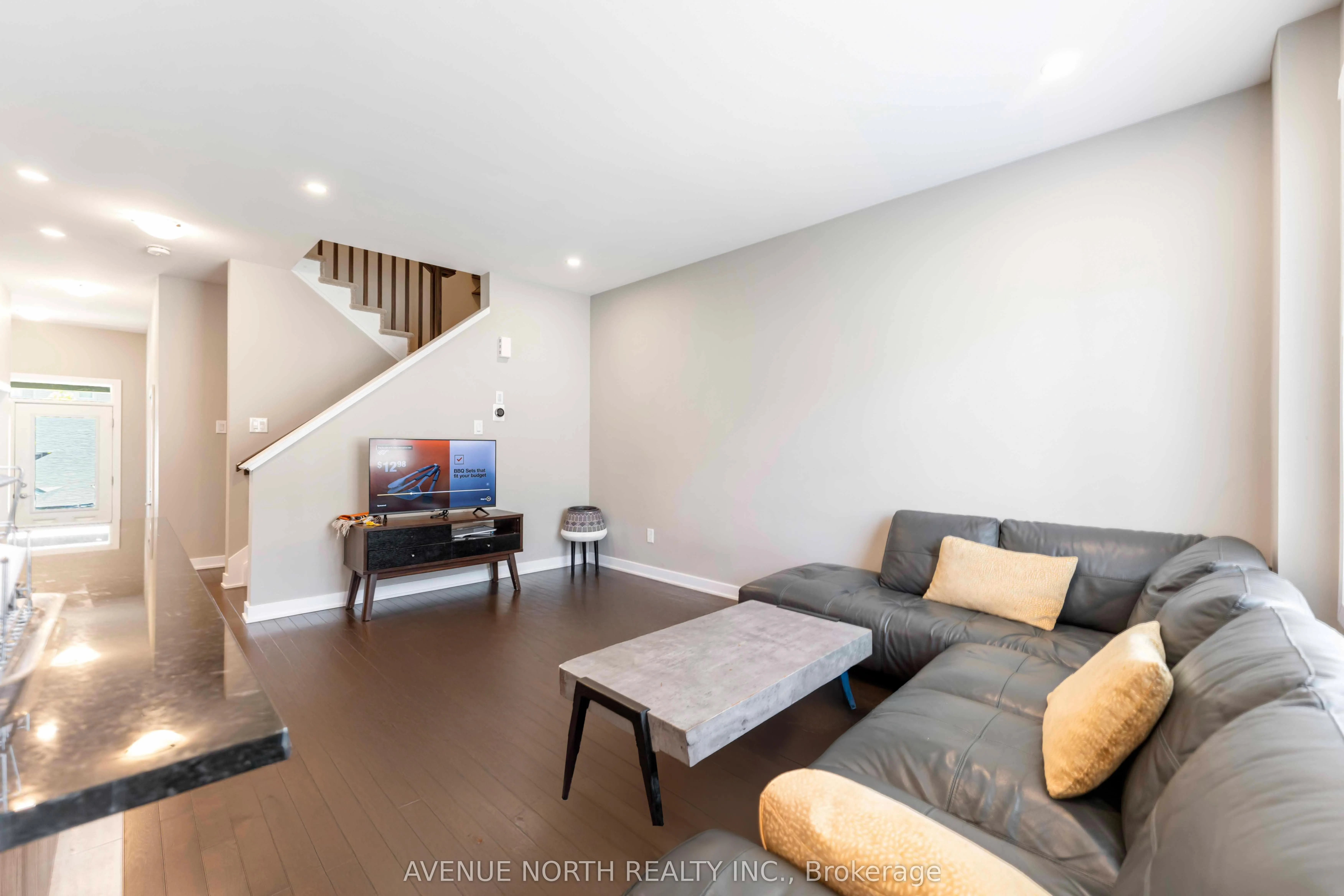 1018 KIJIK Crescent