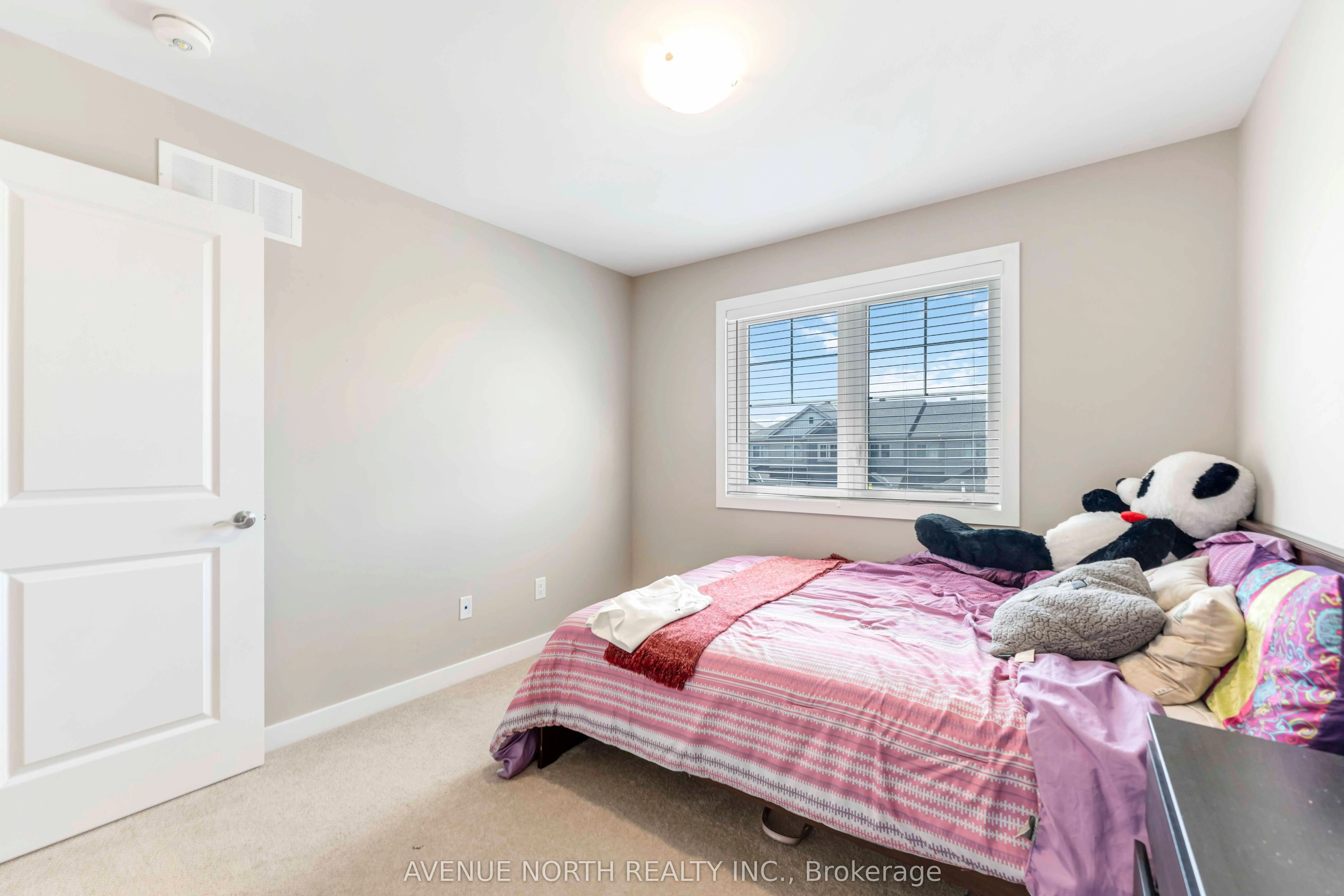 1018 KIJIK Crescent