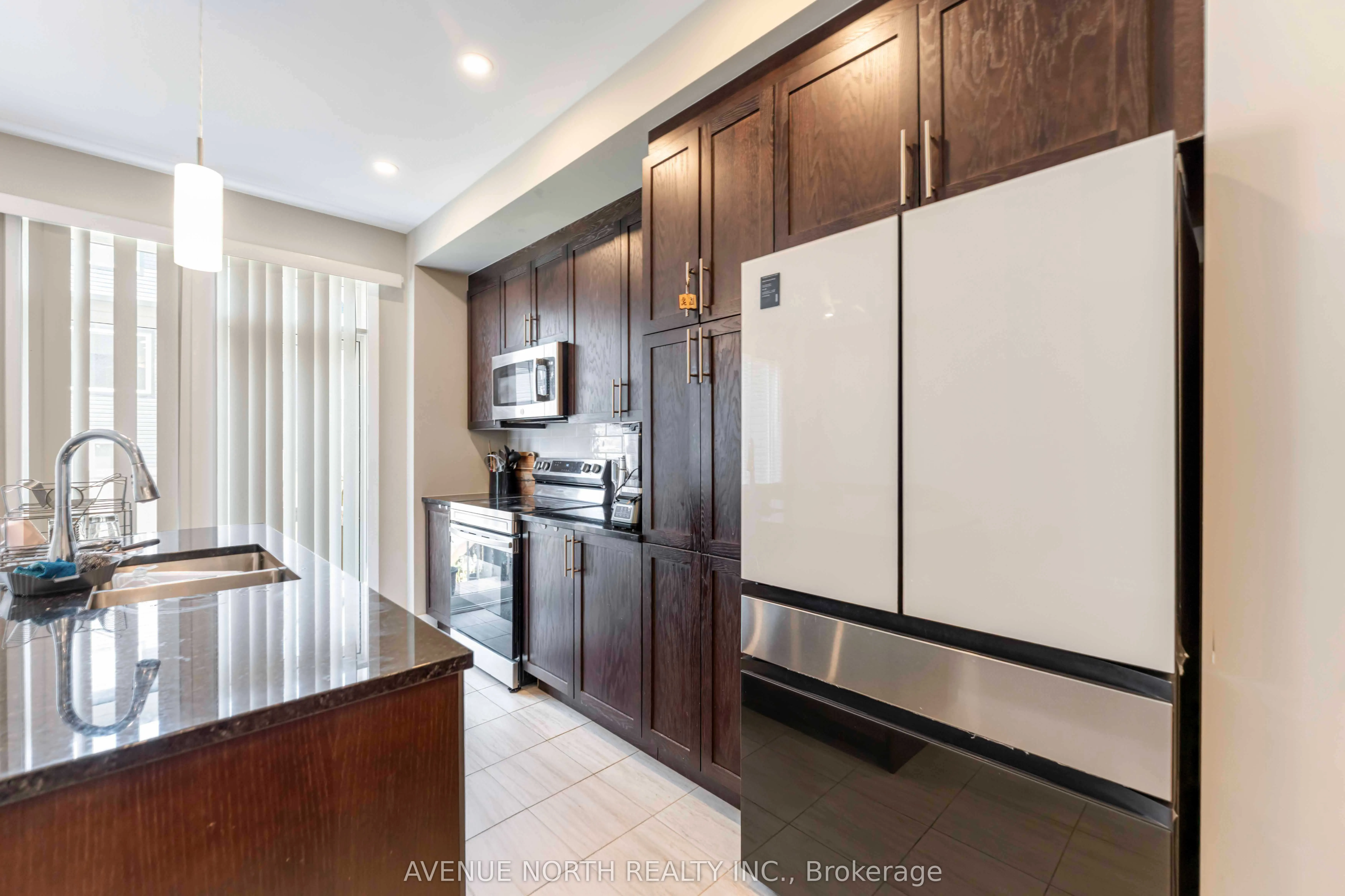 1018 KIJIK Crescent