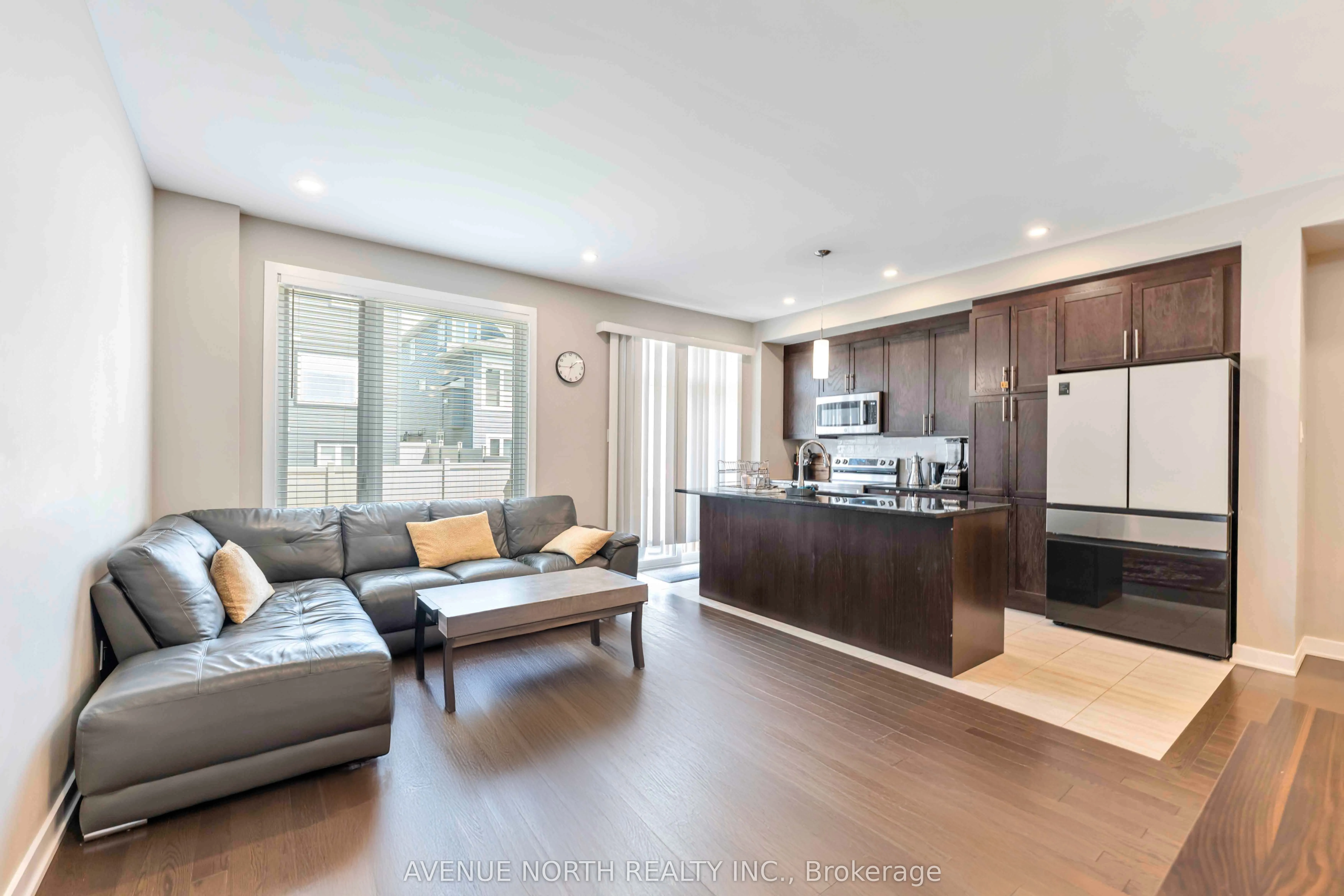 1018 KIJIK Crescent