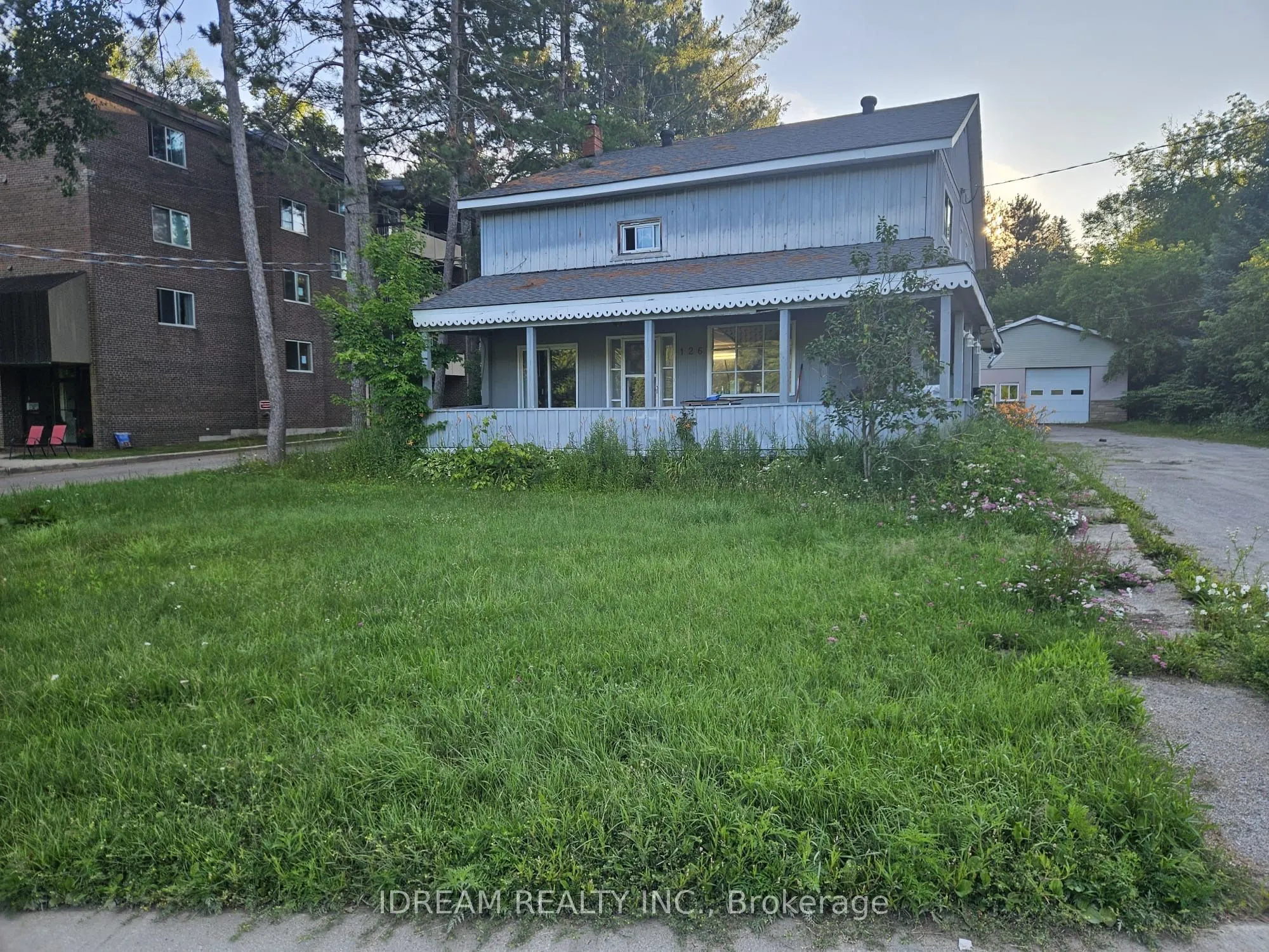 126 River Road