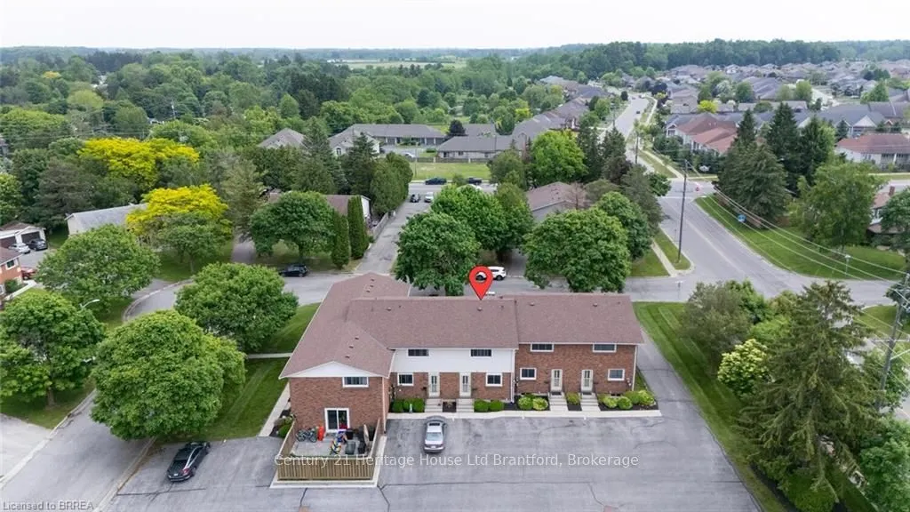32 Montclair Crescent, #16