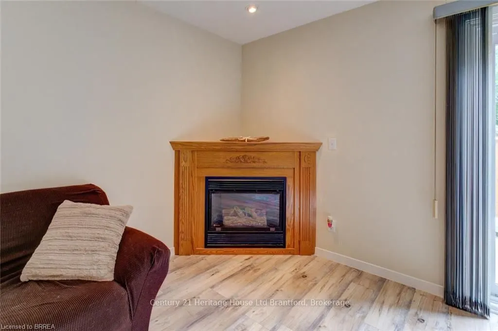 32 Montclair Crescent, #16
