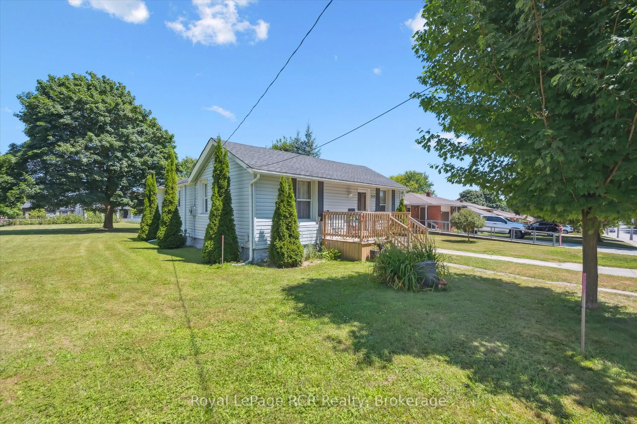 240 Egremont Street N