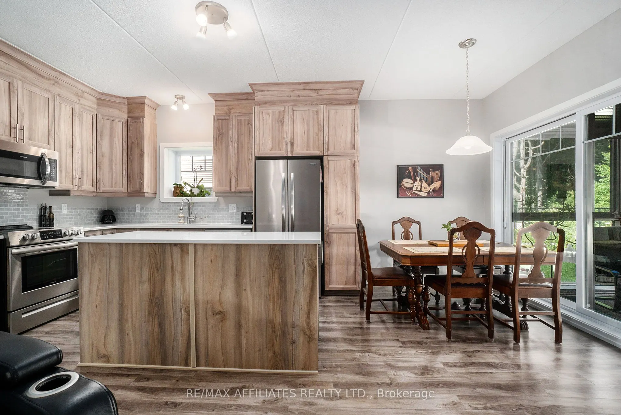 99 St-Moritz Trail, #401