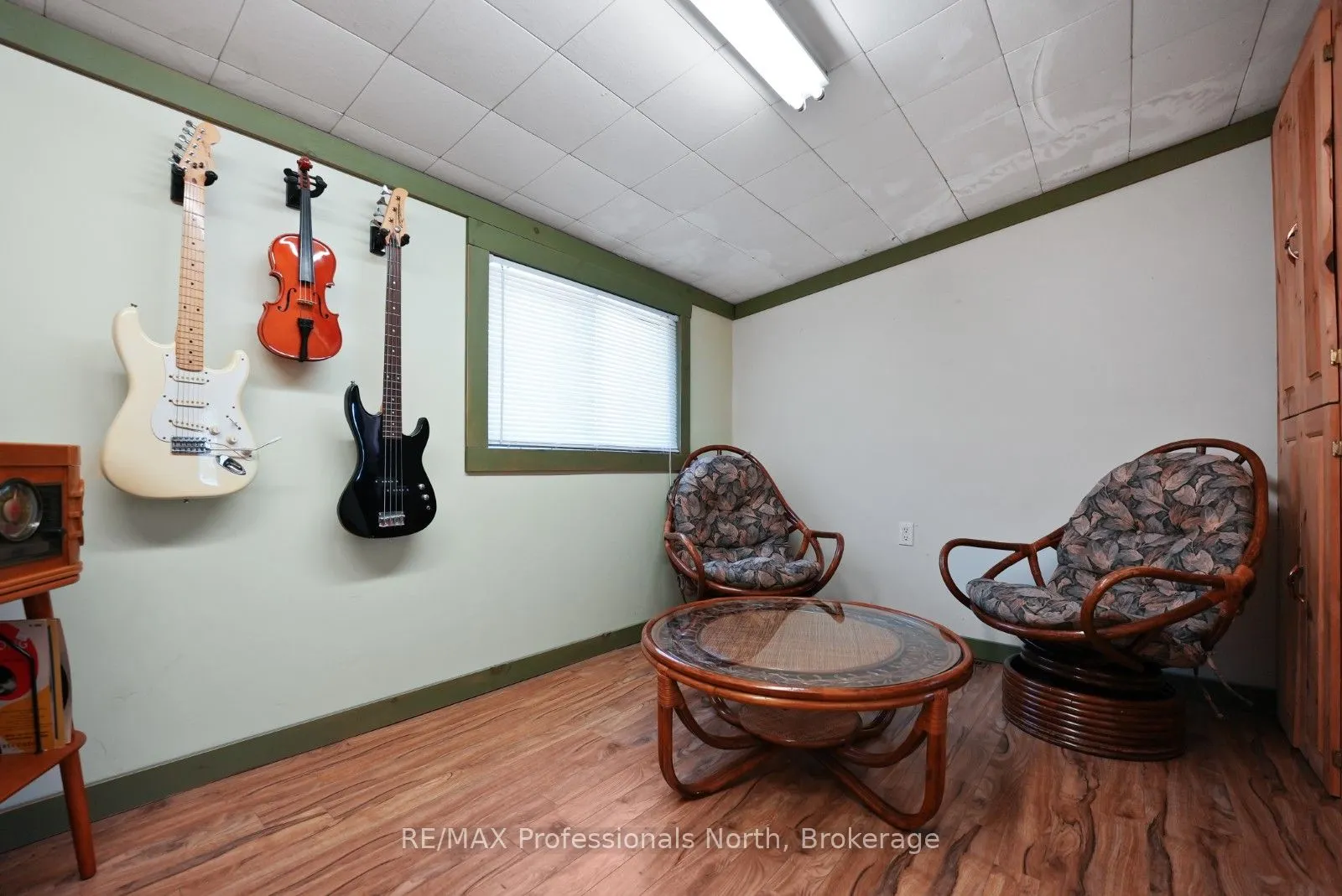 2279 Loop Road