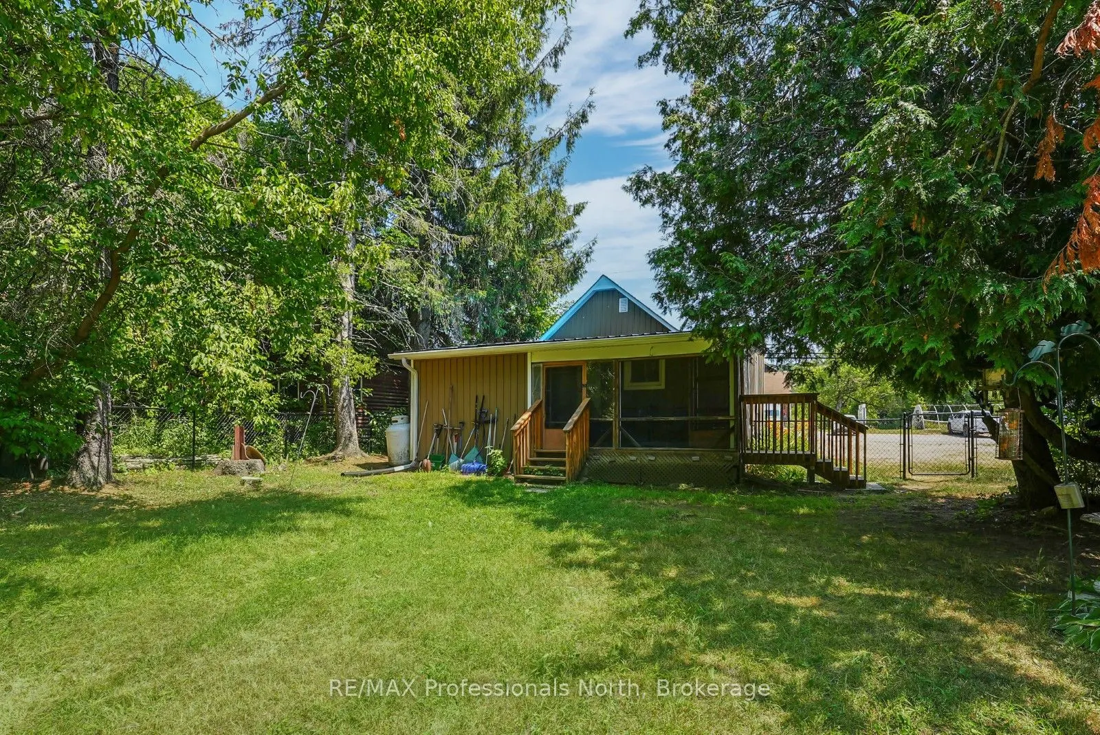 2279 Loop Road