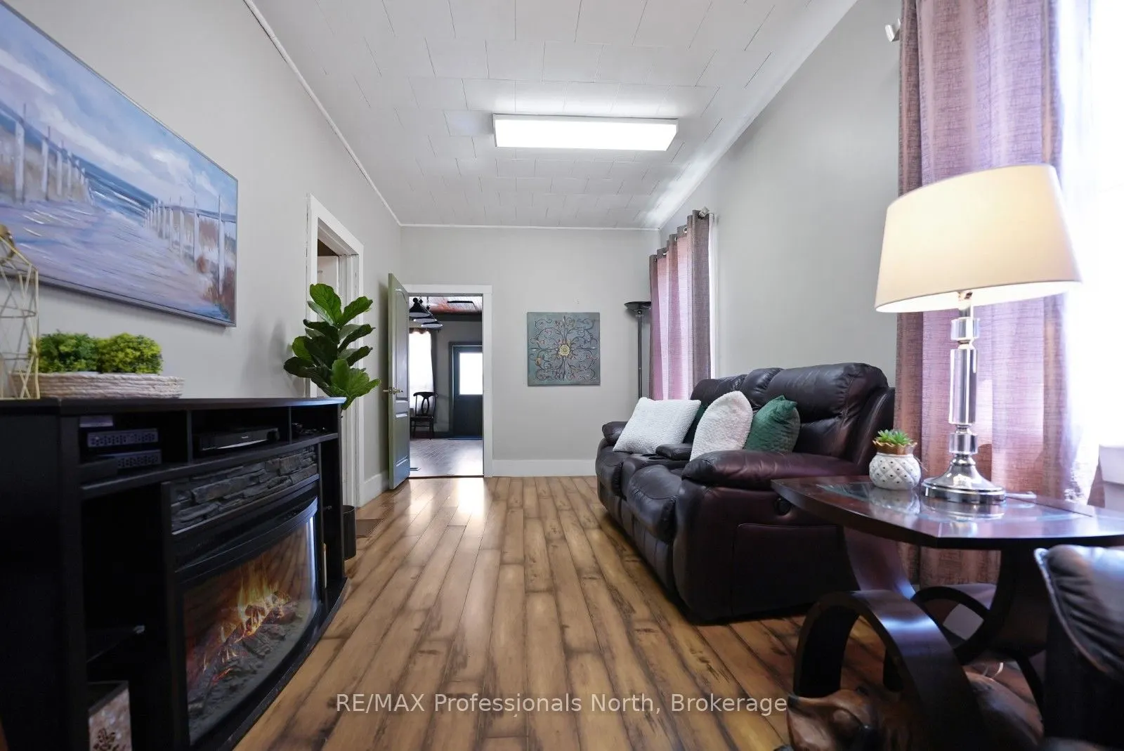 2279 Loop Road