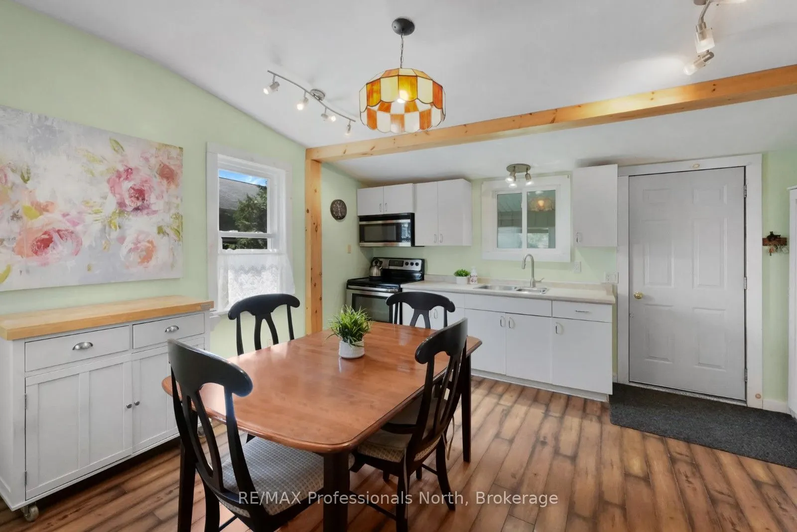 2279 Loop Road